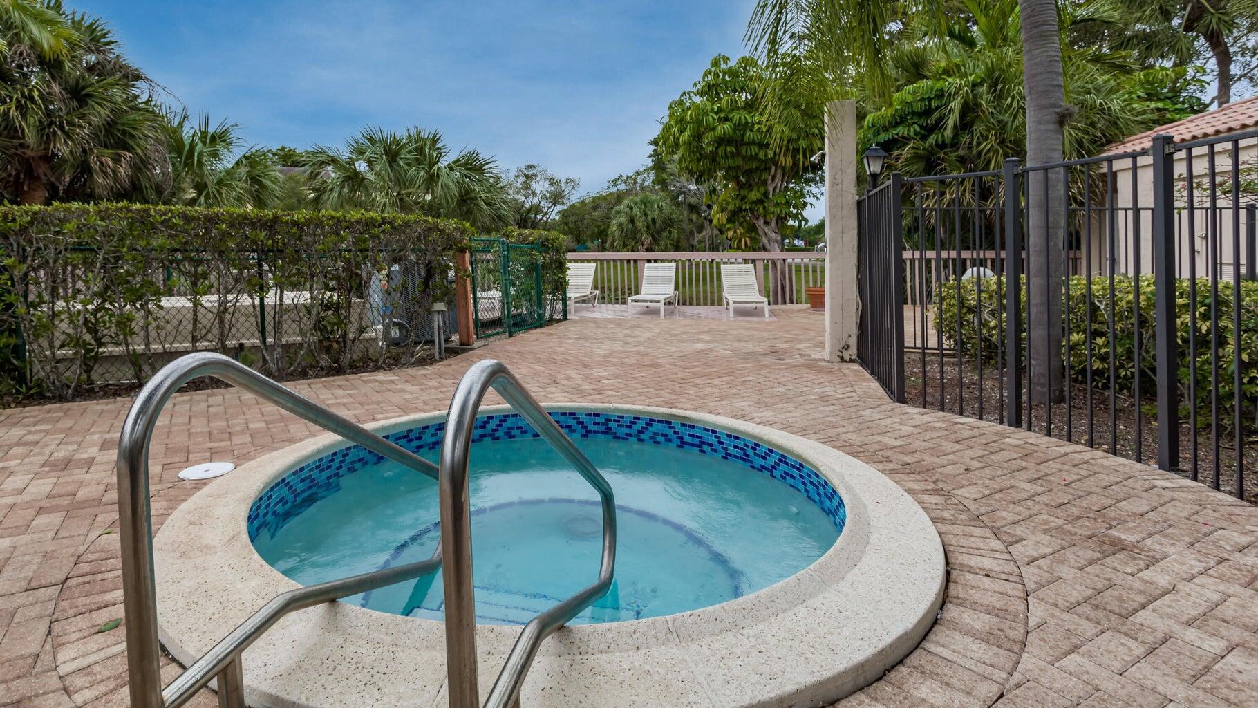 7460 La Paz Boulevard 208 Property Photo 23
