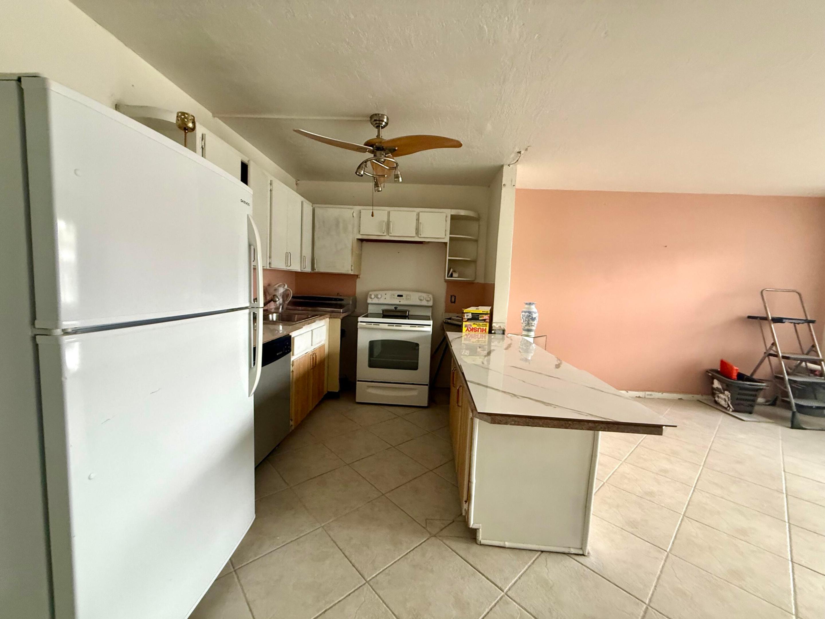343 Chatham Q Property Photo 4