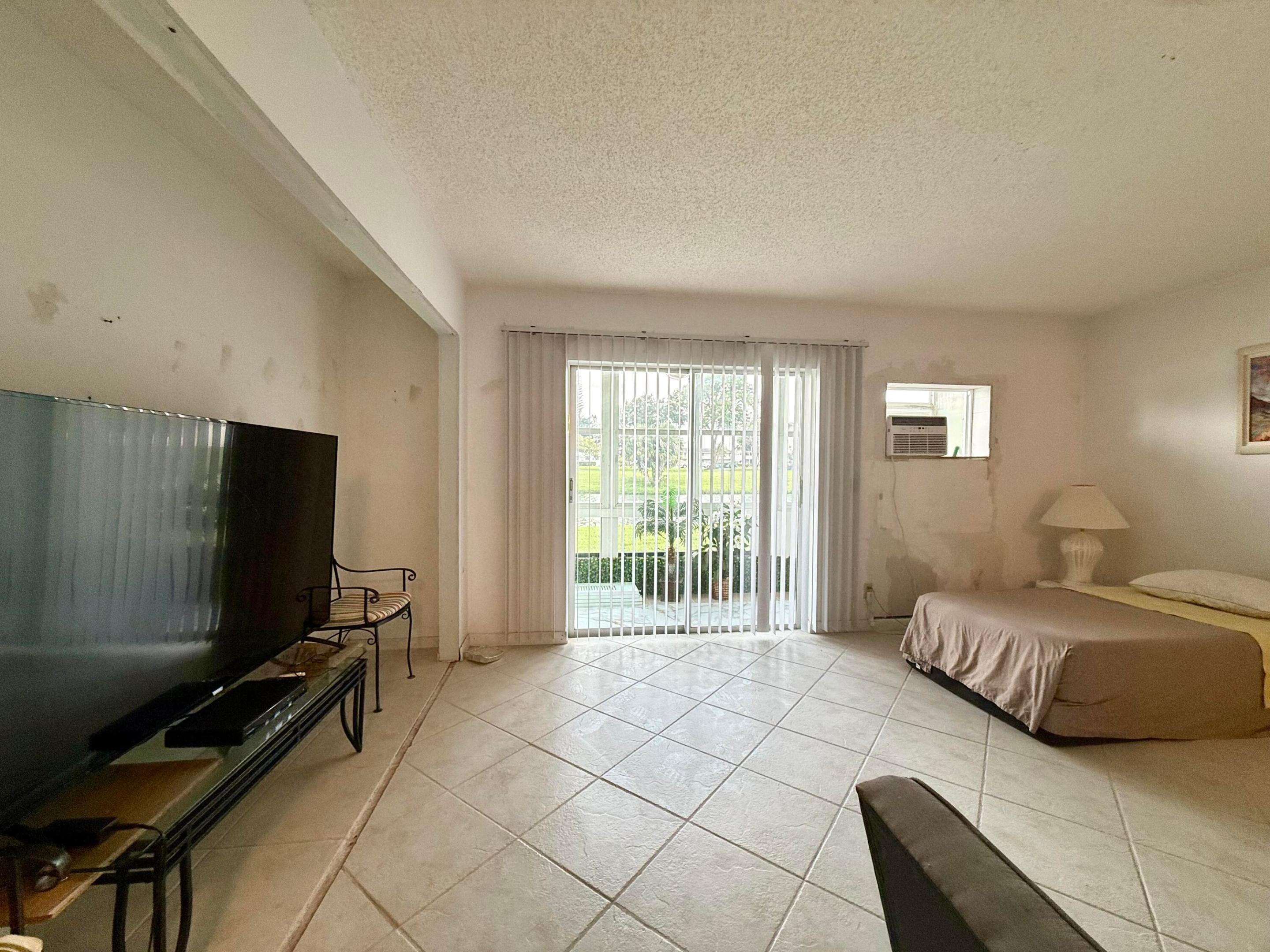 343 Chatham Q Property Photo 6