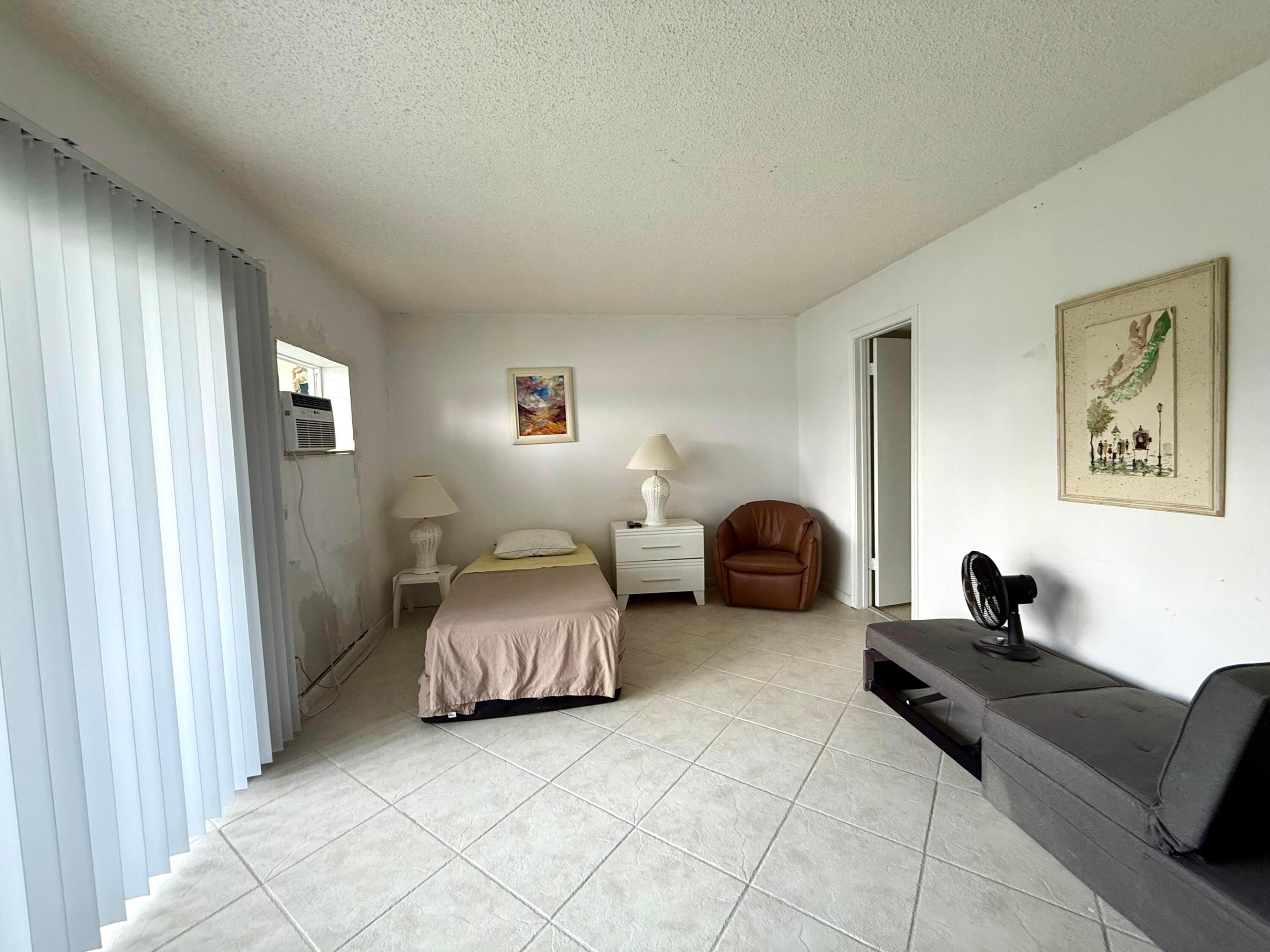 343 Chatham Q Property Photo 7