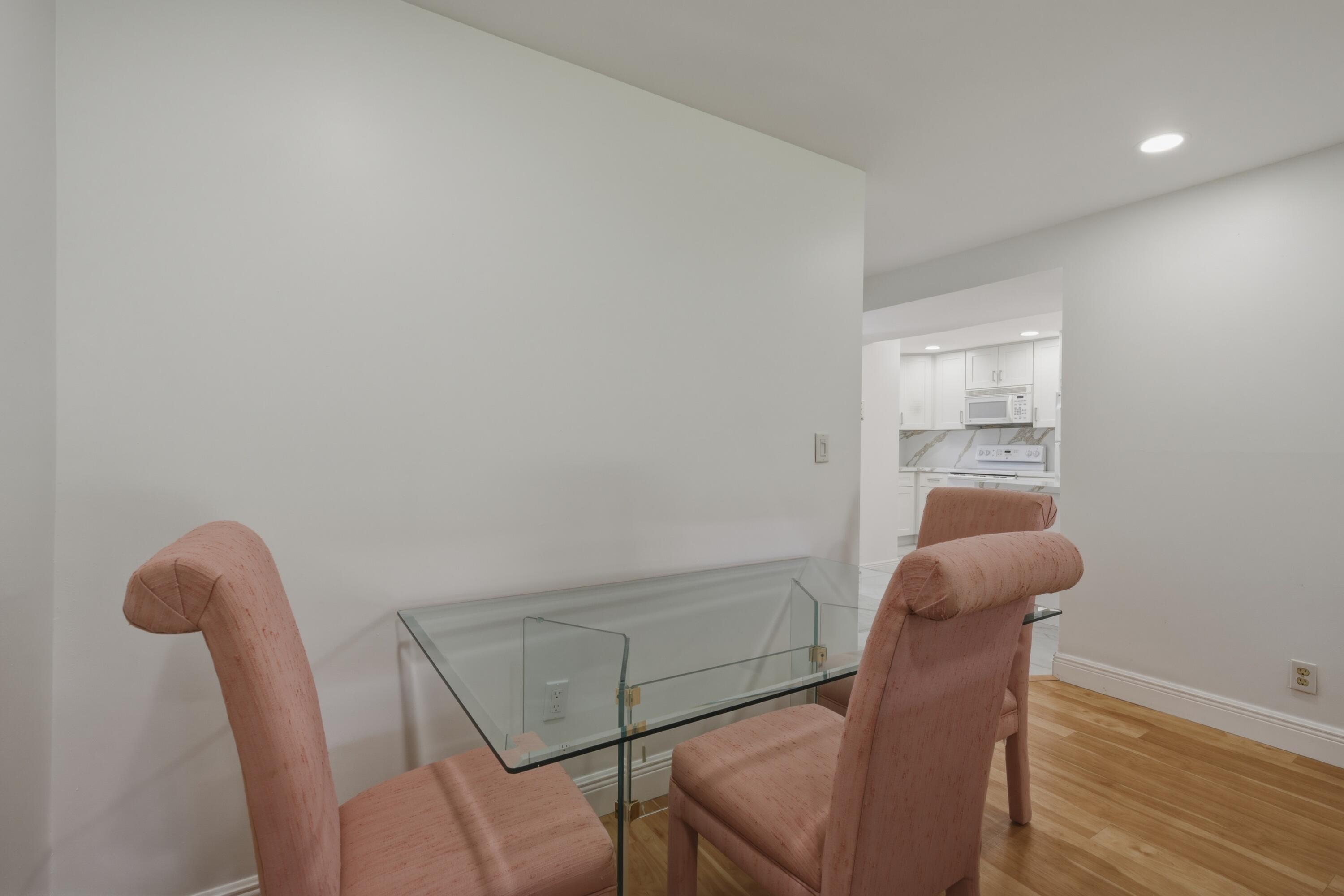 371 S Hollybrook Drive 106 Property Photo 16