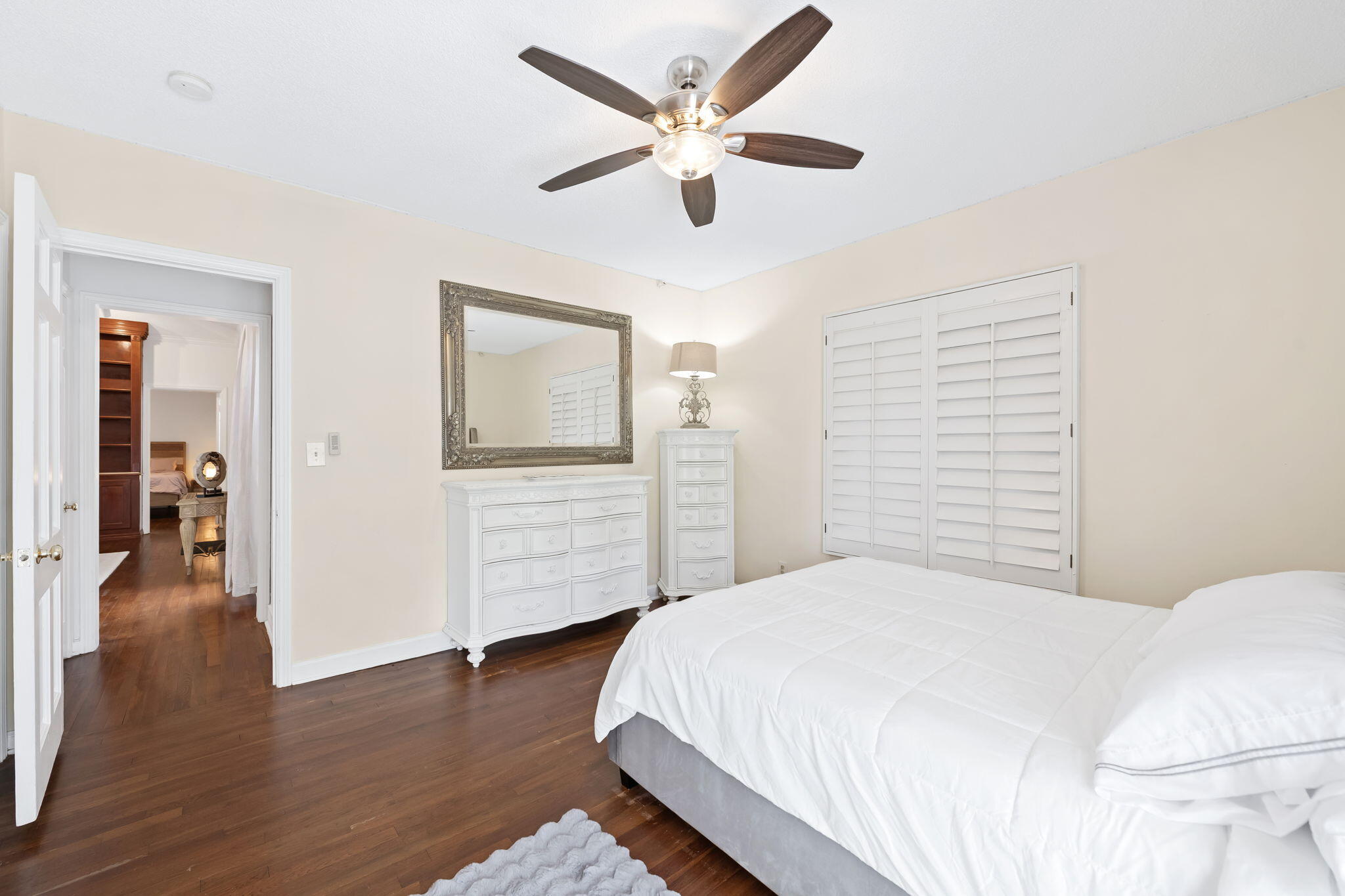 2400 Delmar Place Property Photo 25