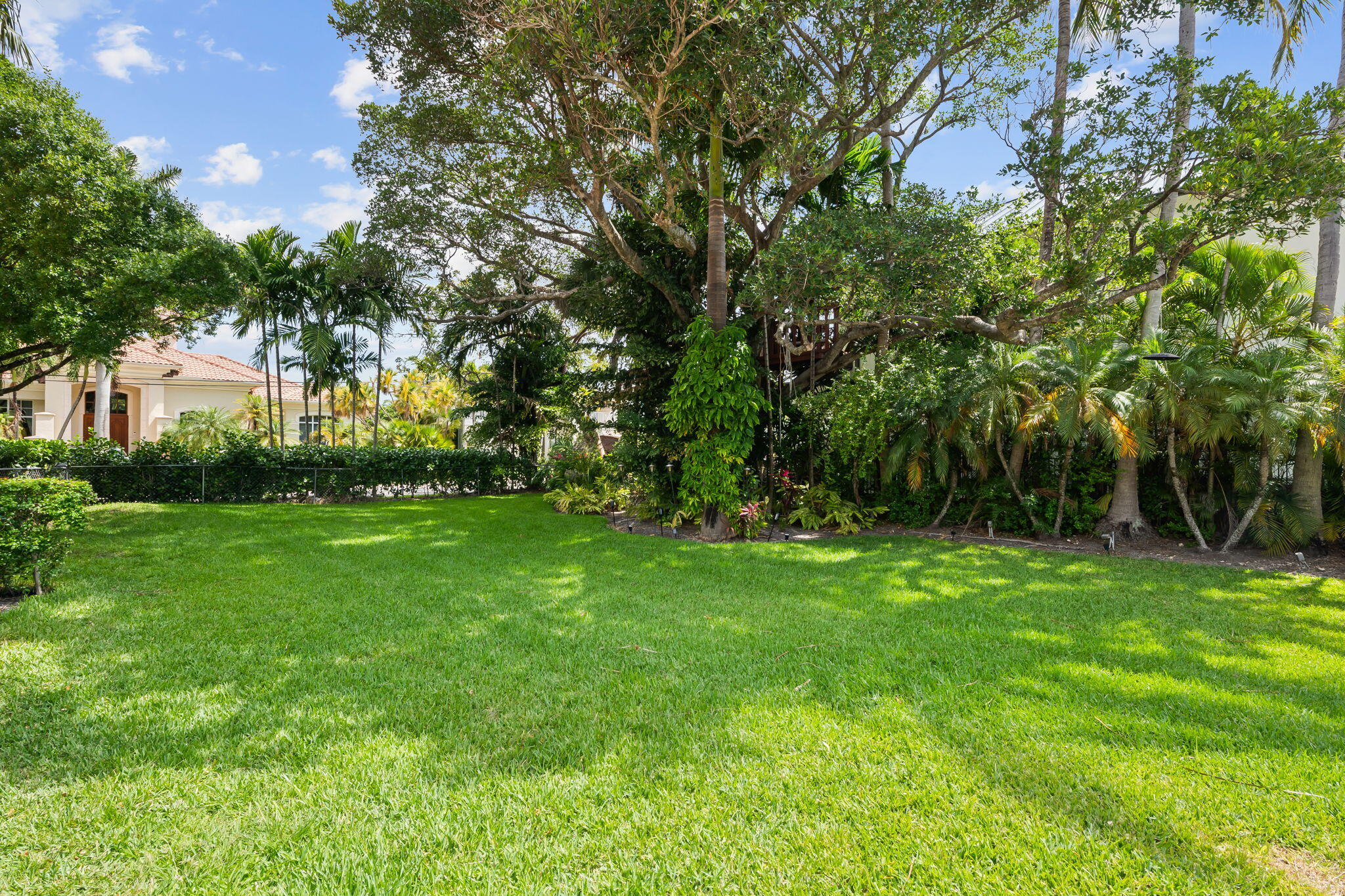 2400 Delmar Place Property Photo 41