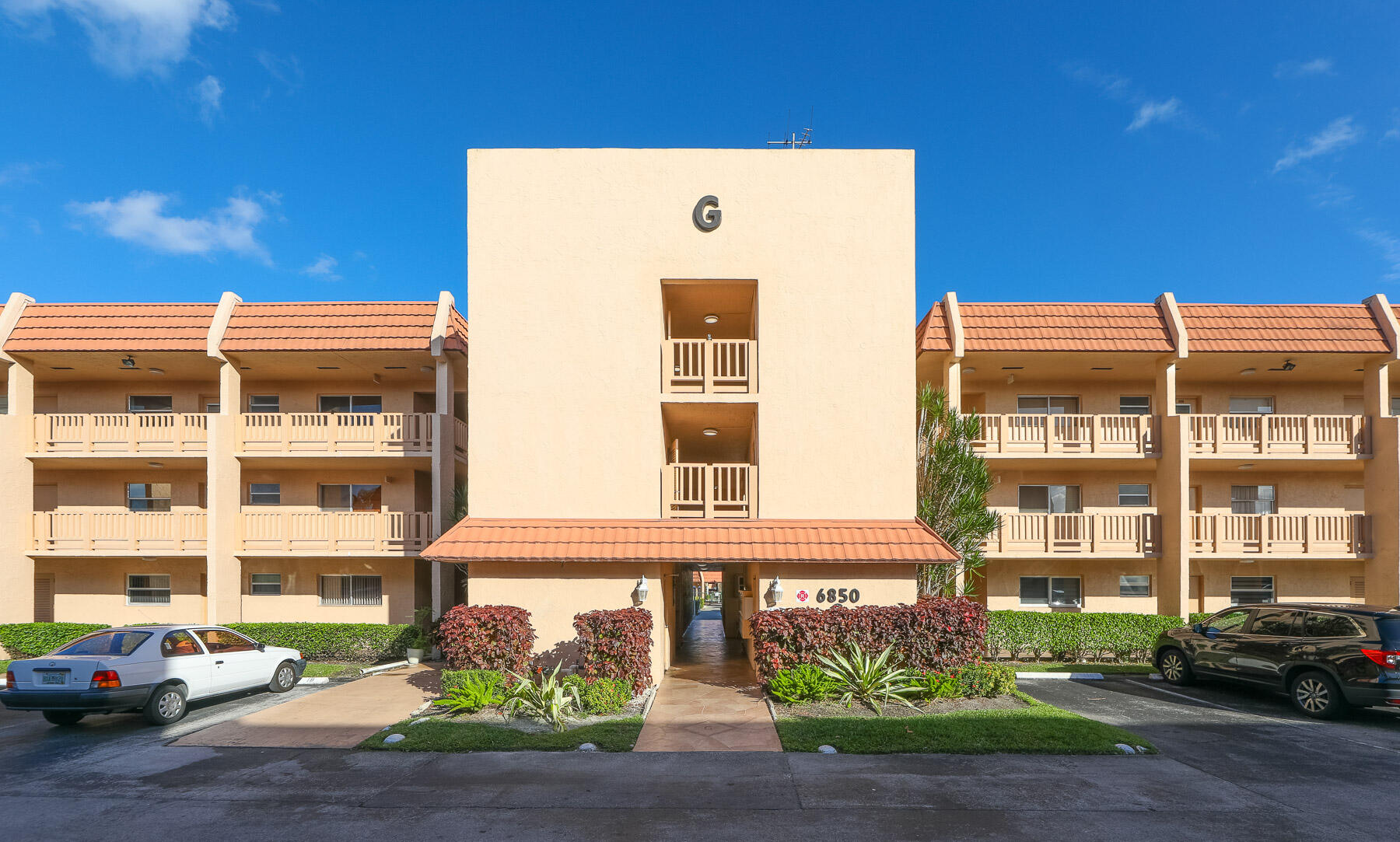 6850 Royal Palm Boulevard 303g Property Photo 1
