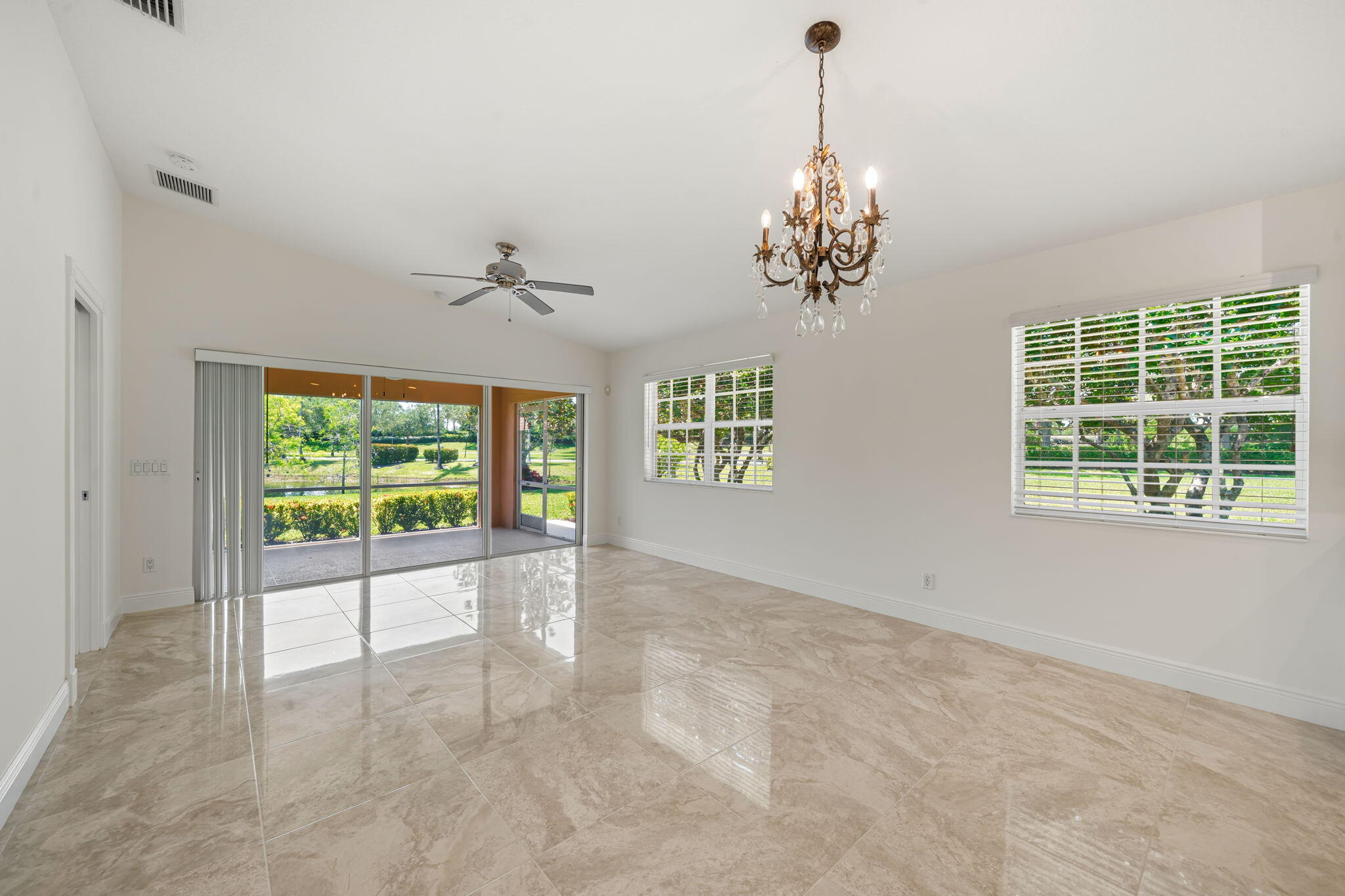3214 Verdmont Lane Property Photo 6