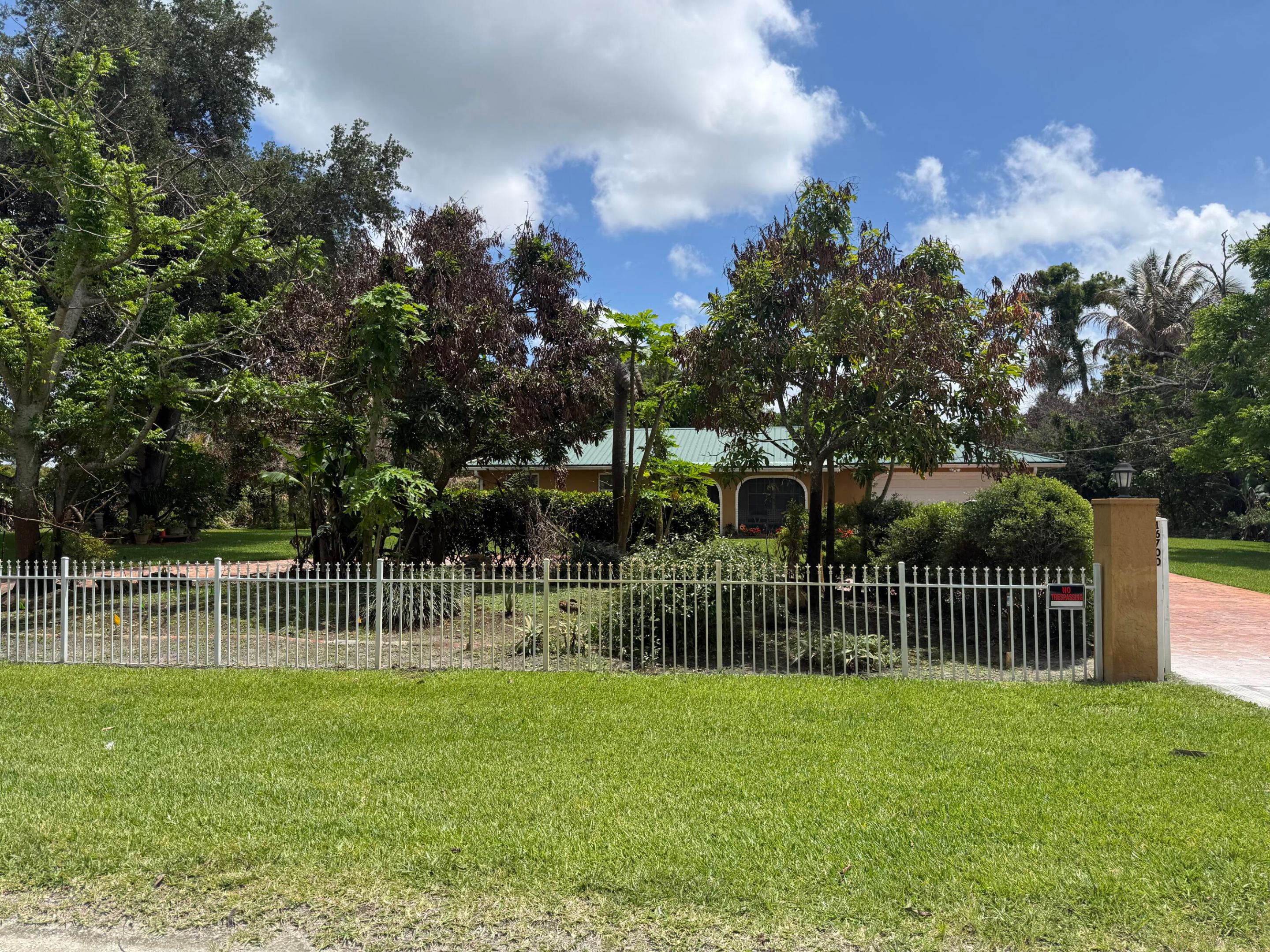 16700 E Alan Black Boulevard E Property Photo 2