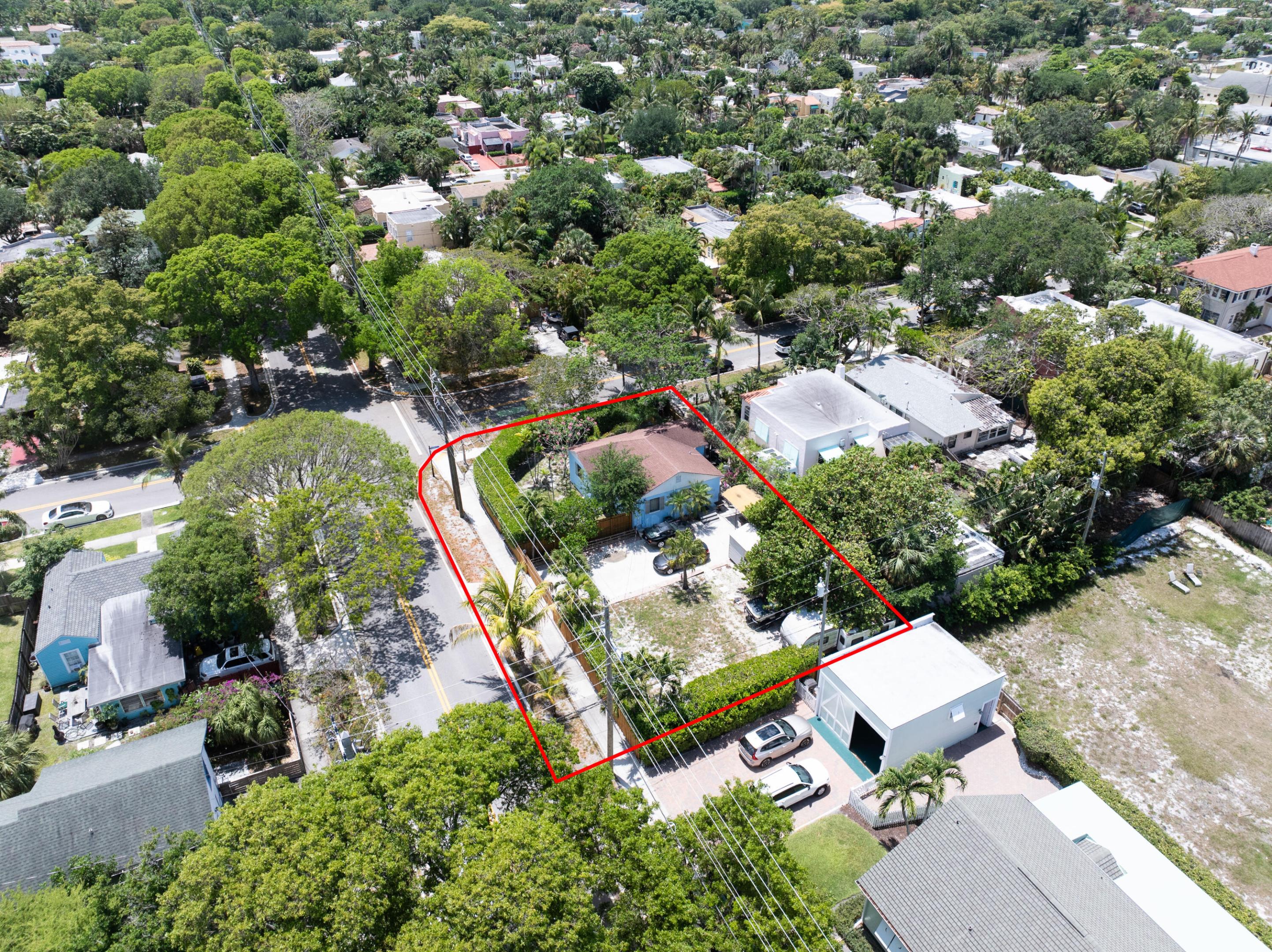1915 Lake Avenue Property Photo 2
