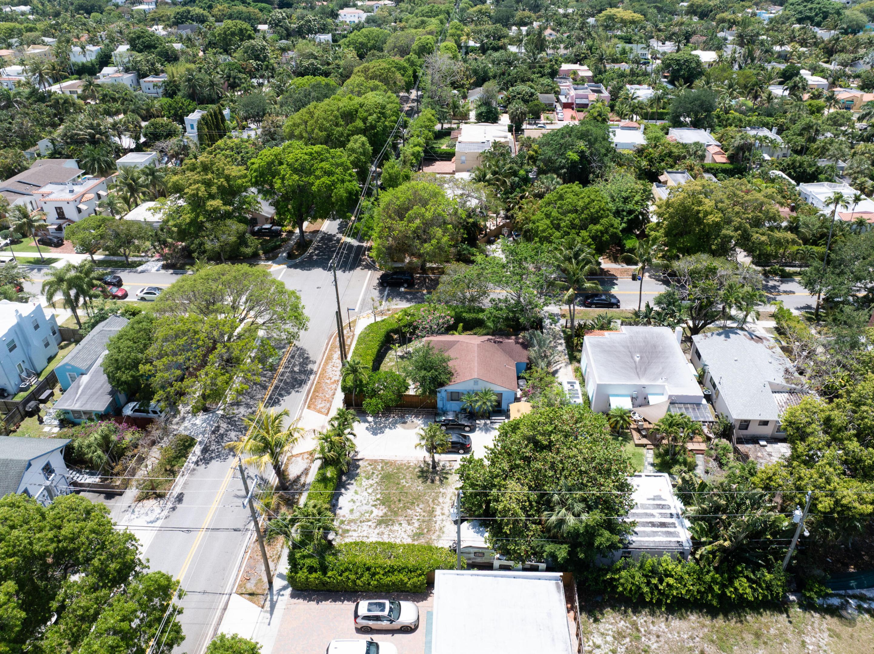 1915 Lake Avenue Property Photo 4