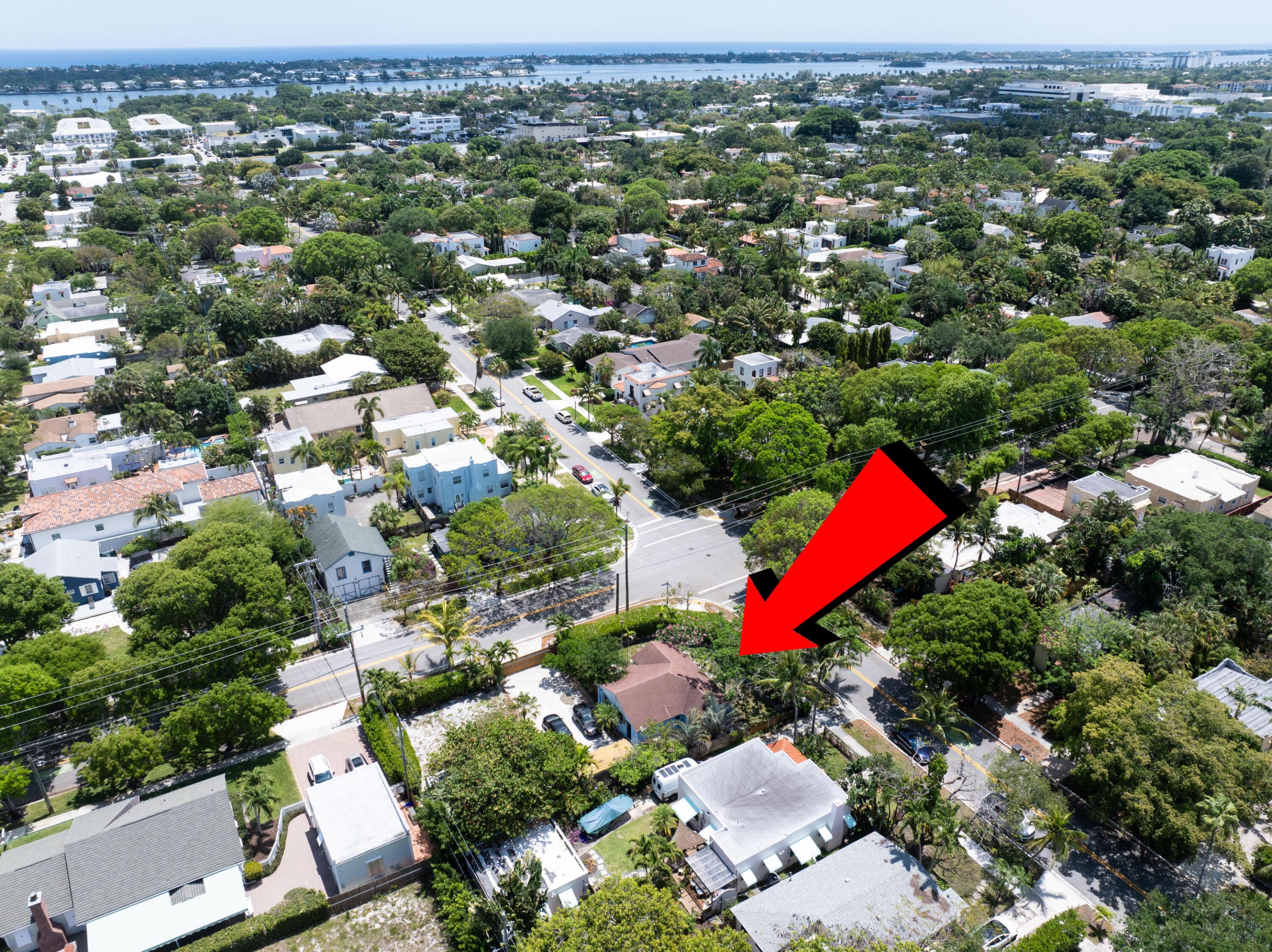 1915 Lake Avenue Property Photo 5