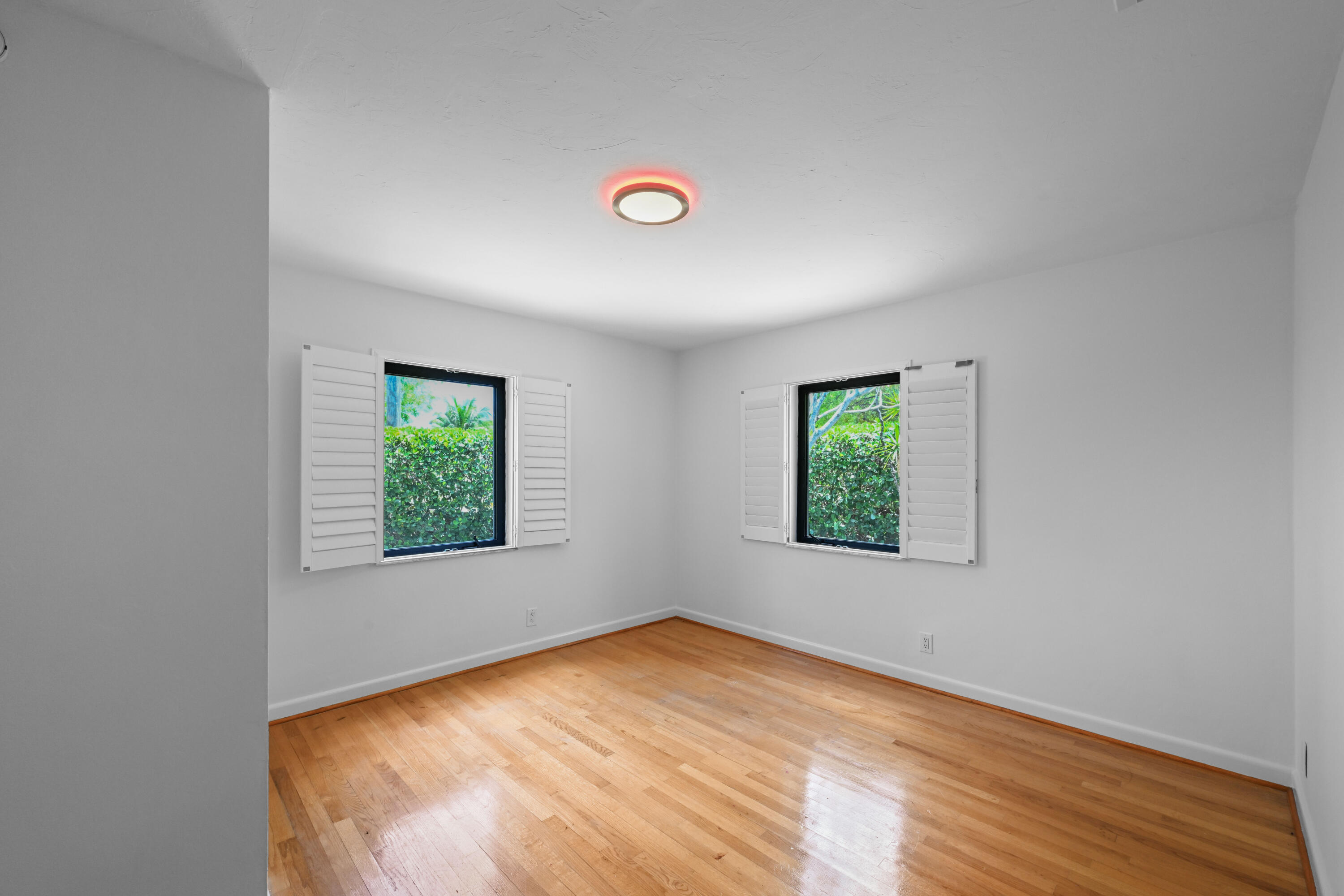 1915 Lake Avenue Property Photo 13