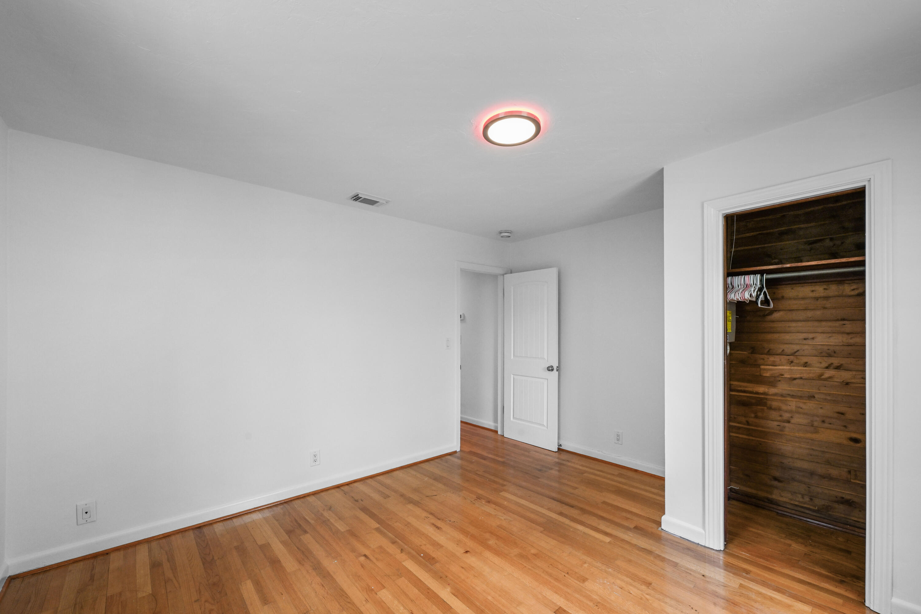 1915 Lake Avenue Property Photo 14