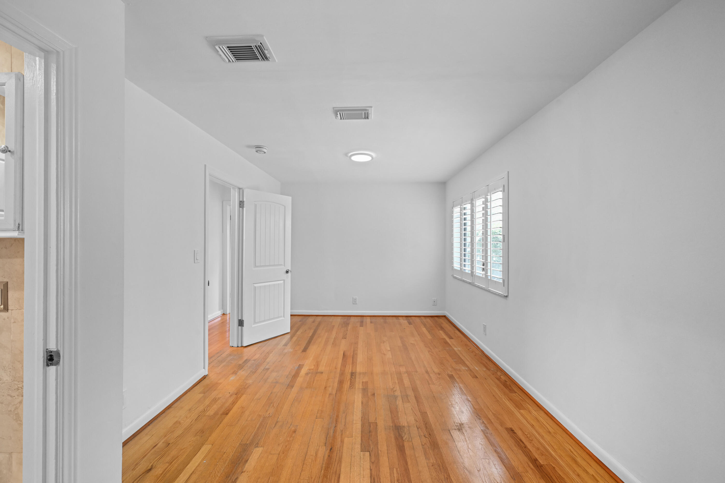 1915 Lake Avenue Property Photo 19