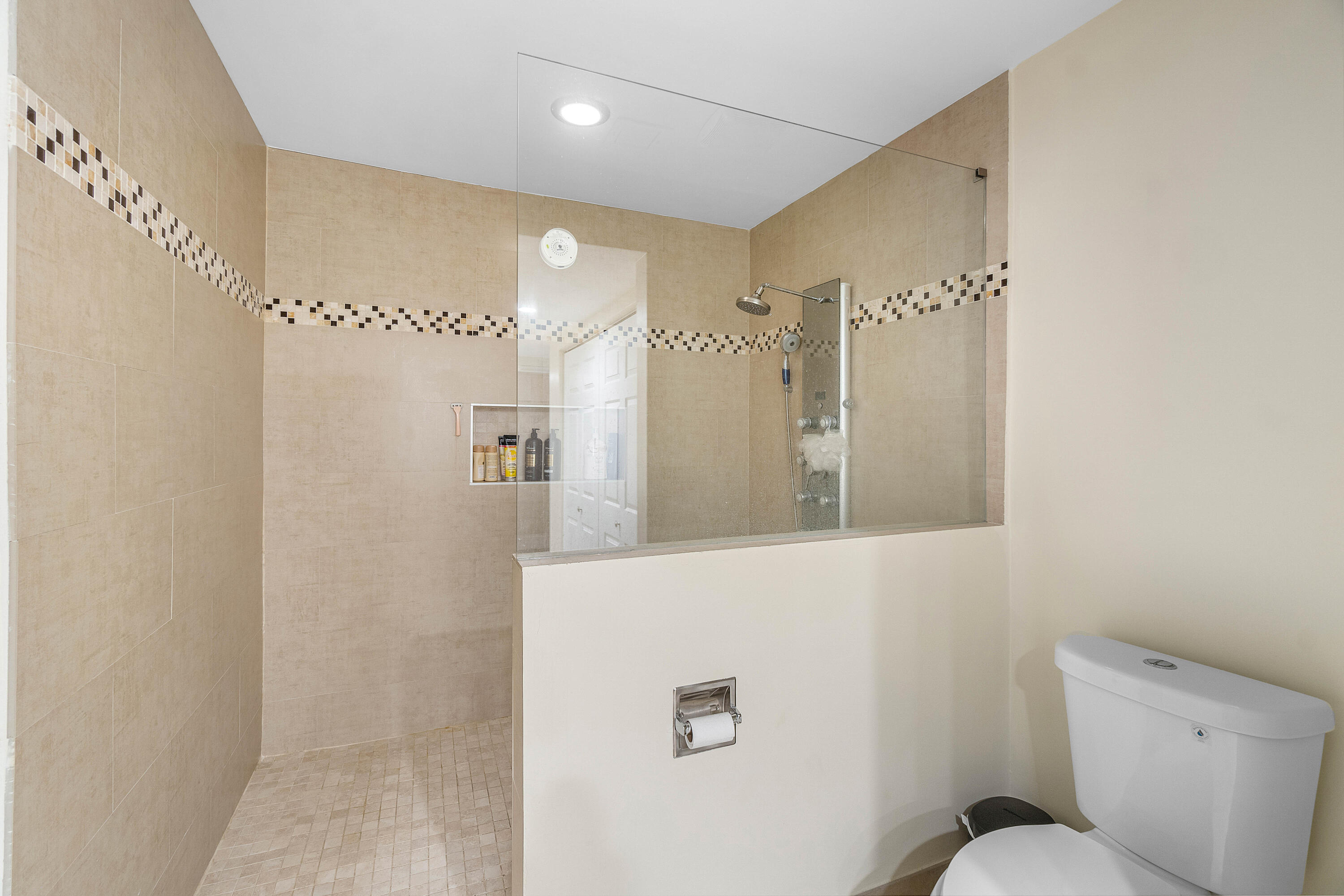 6044 Glendale Drive Property Photo 19