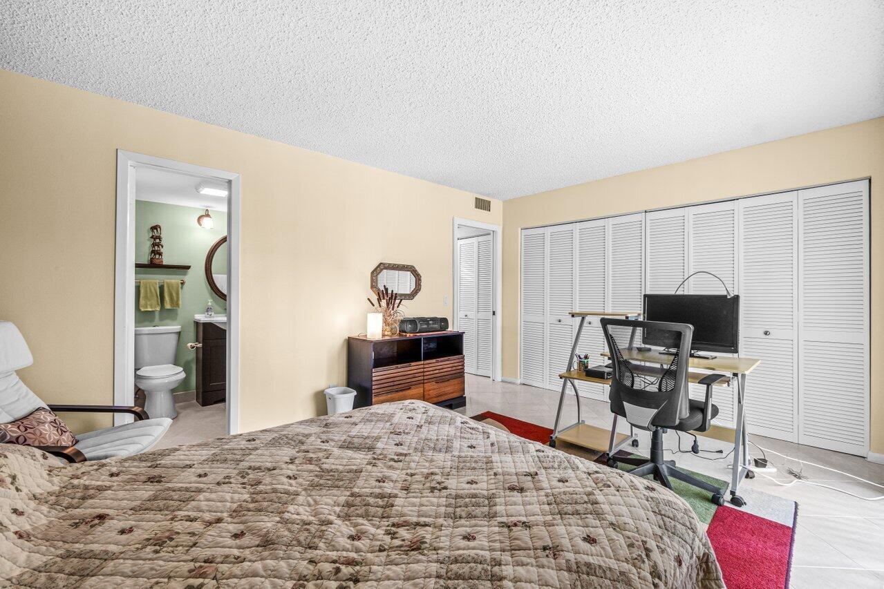 68 Suffolk B 68 Property Photo 12