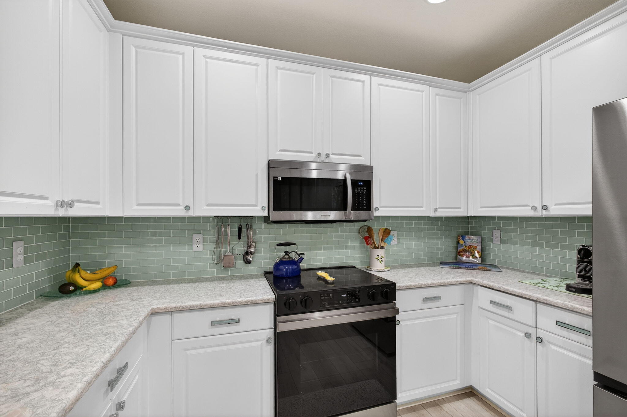 4345 Parkside Drive Property Photo 15