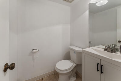 2561 Nw 99th Avenue Property Photo 9
