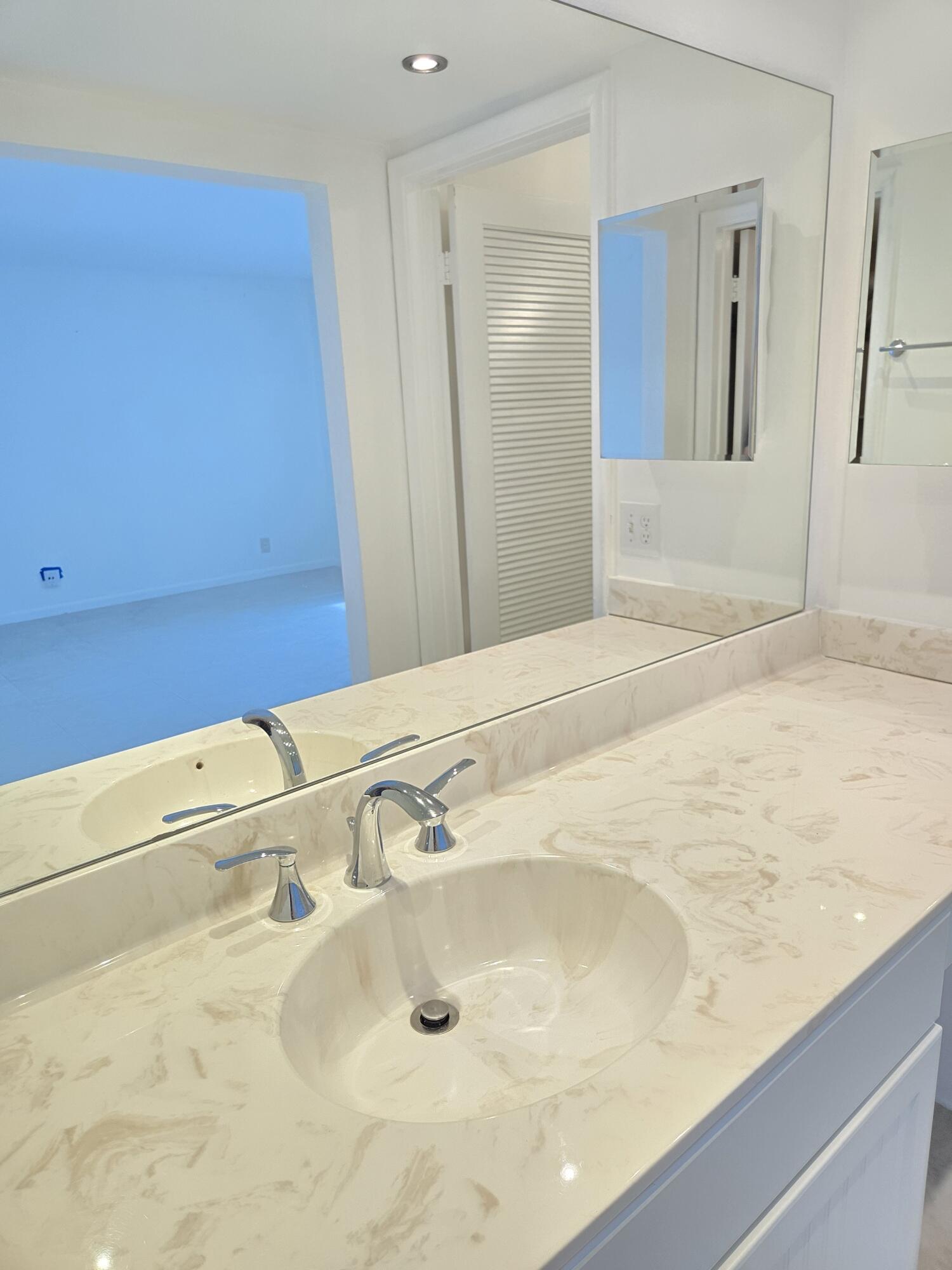 B26025106 Property Photo 12
