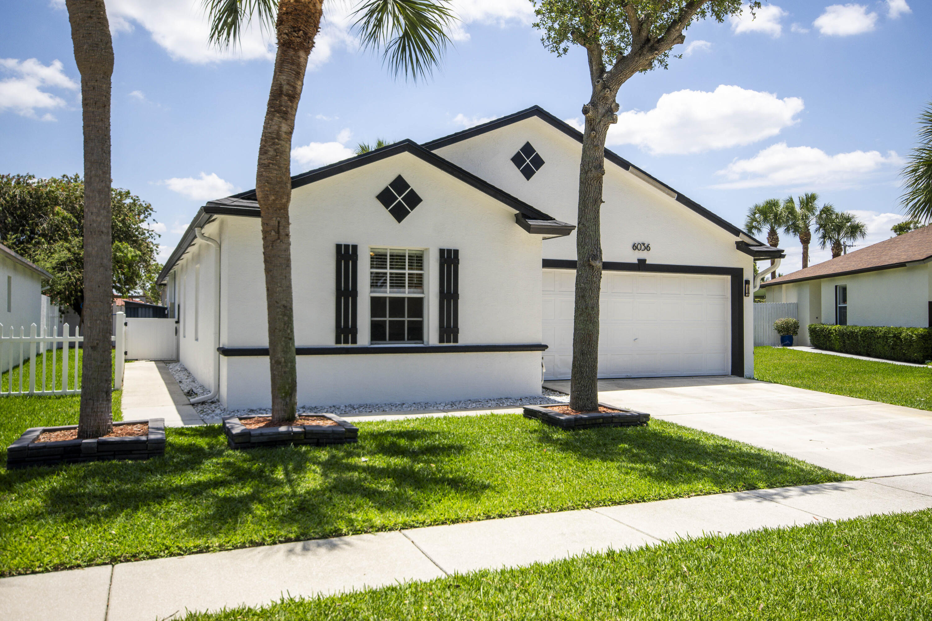 6036 Azalea Circle Property Photo 2