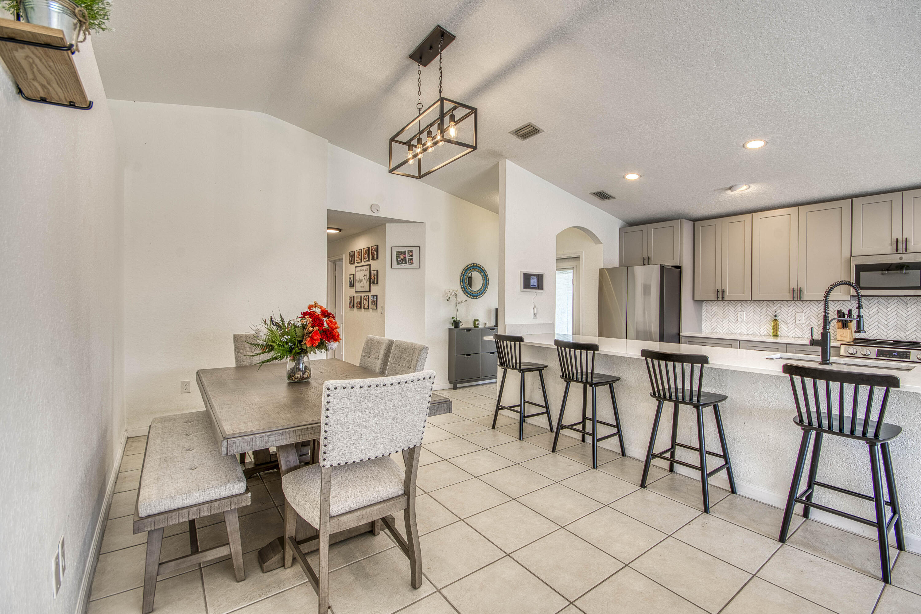6036 Azalea Circle Property Photo 5
