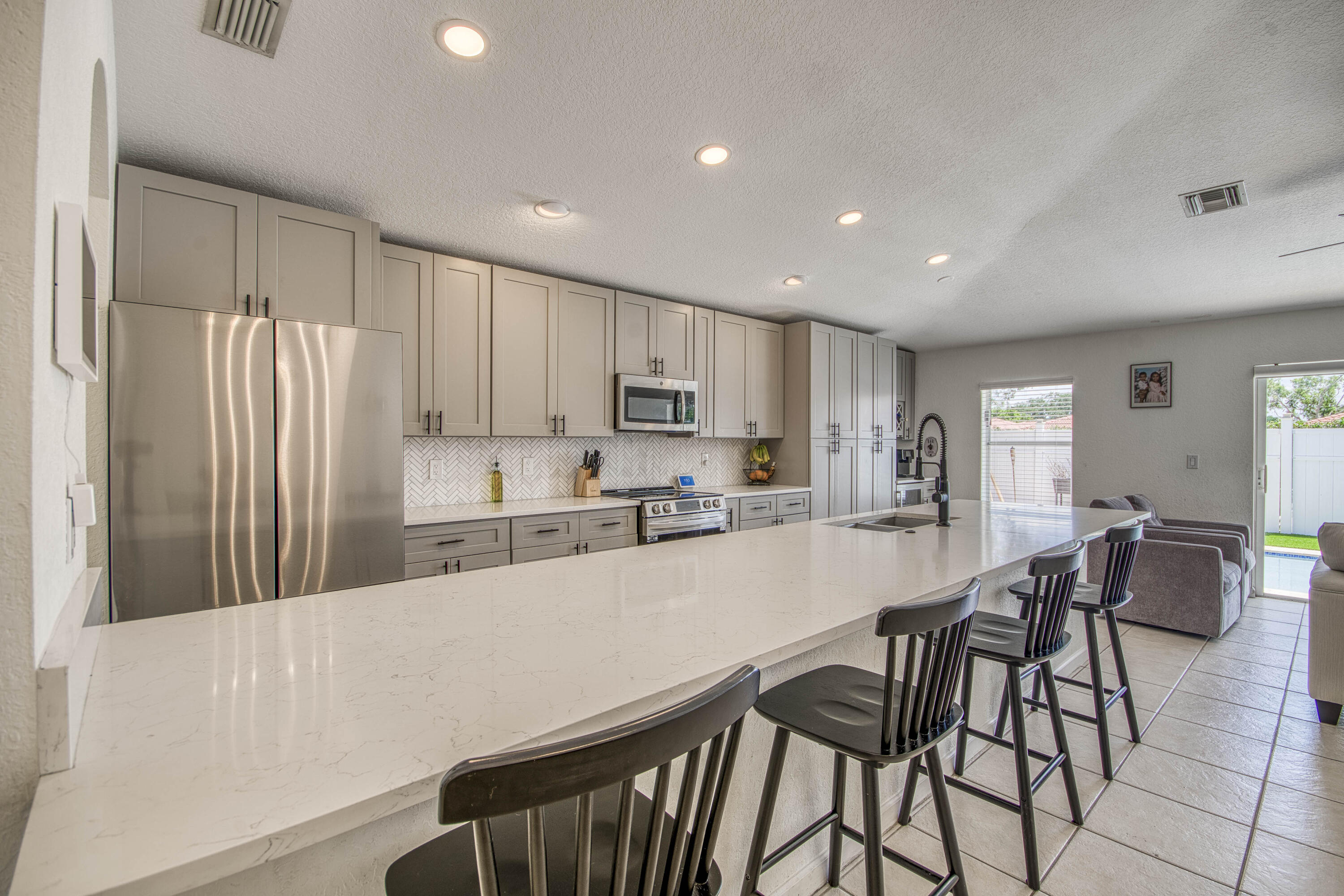 6036 Azalea Circle Property Photo 8