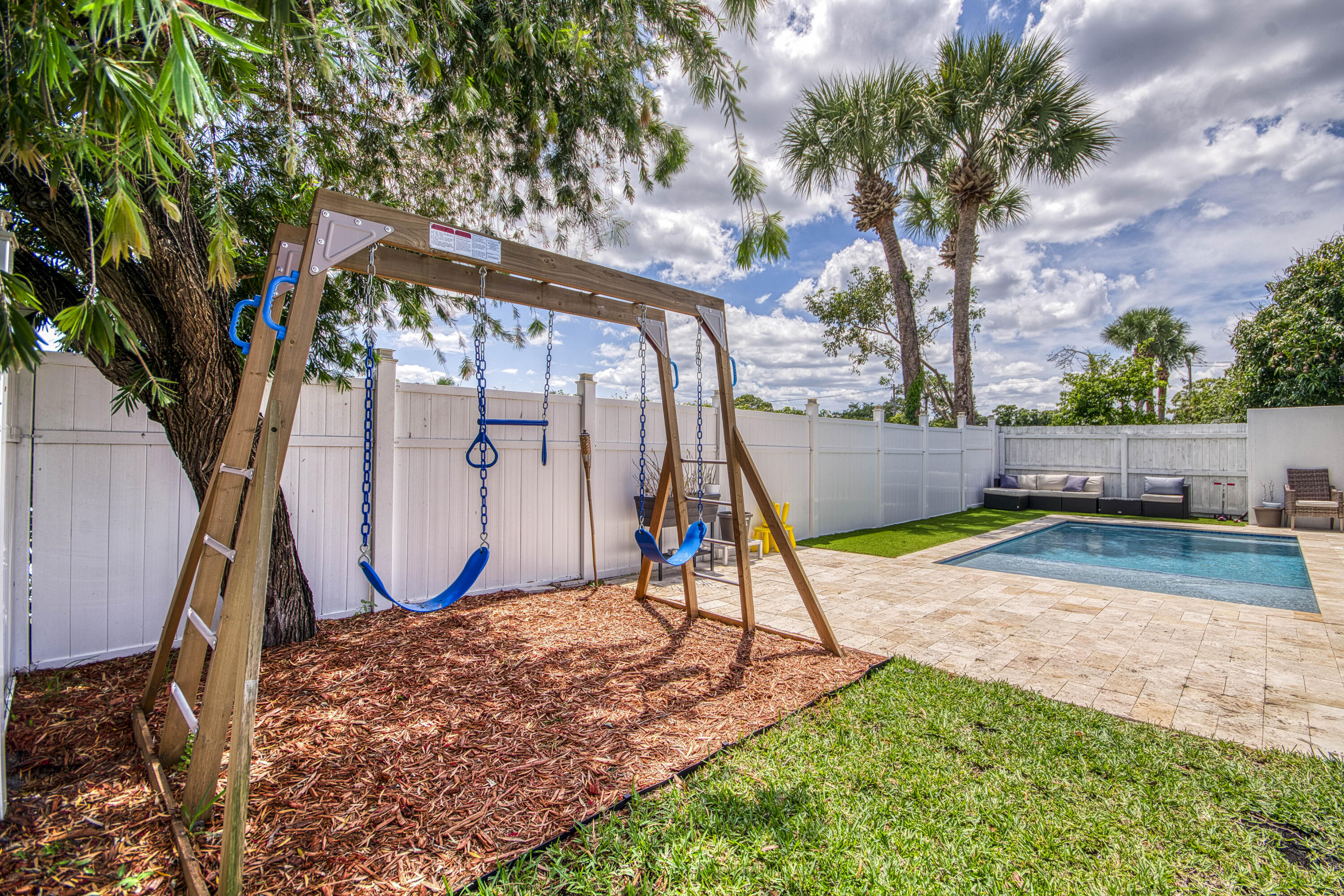6036 Azalea Circle Property Photo 27