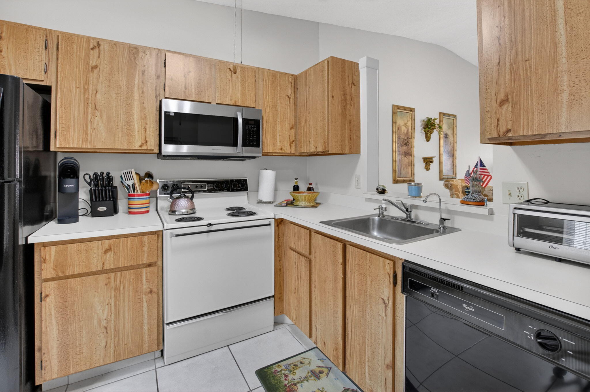 8697 Sunbird Place Property Photo 4