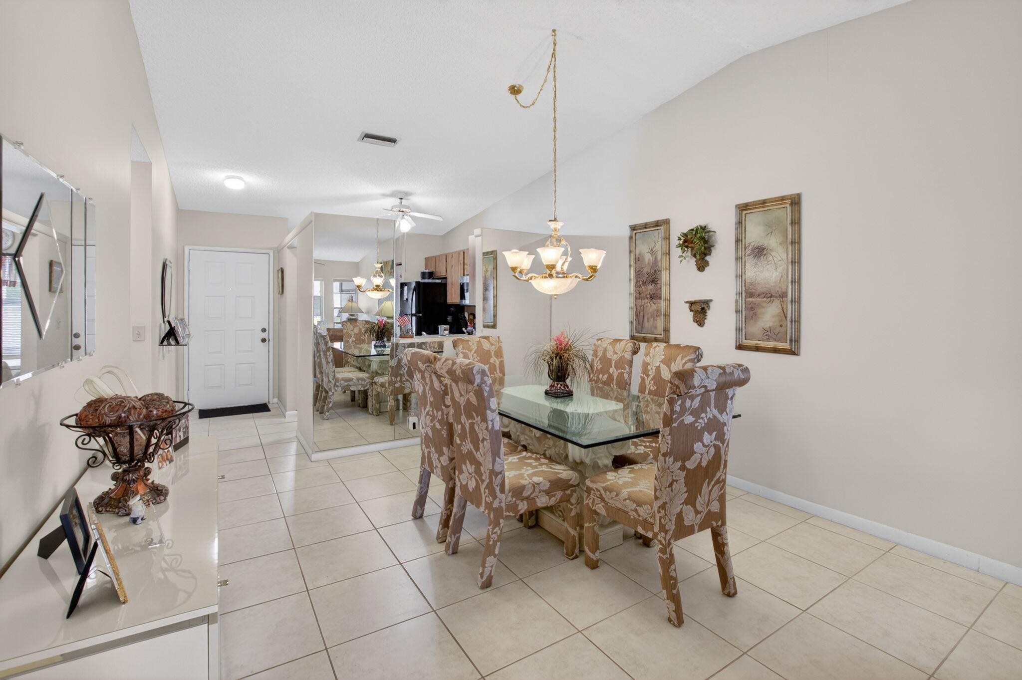 8697 Sunbird Place Property Photo 11