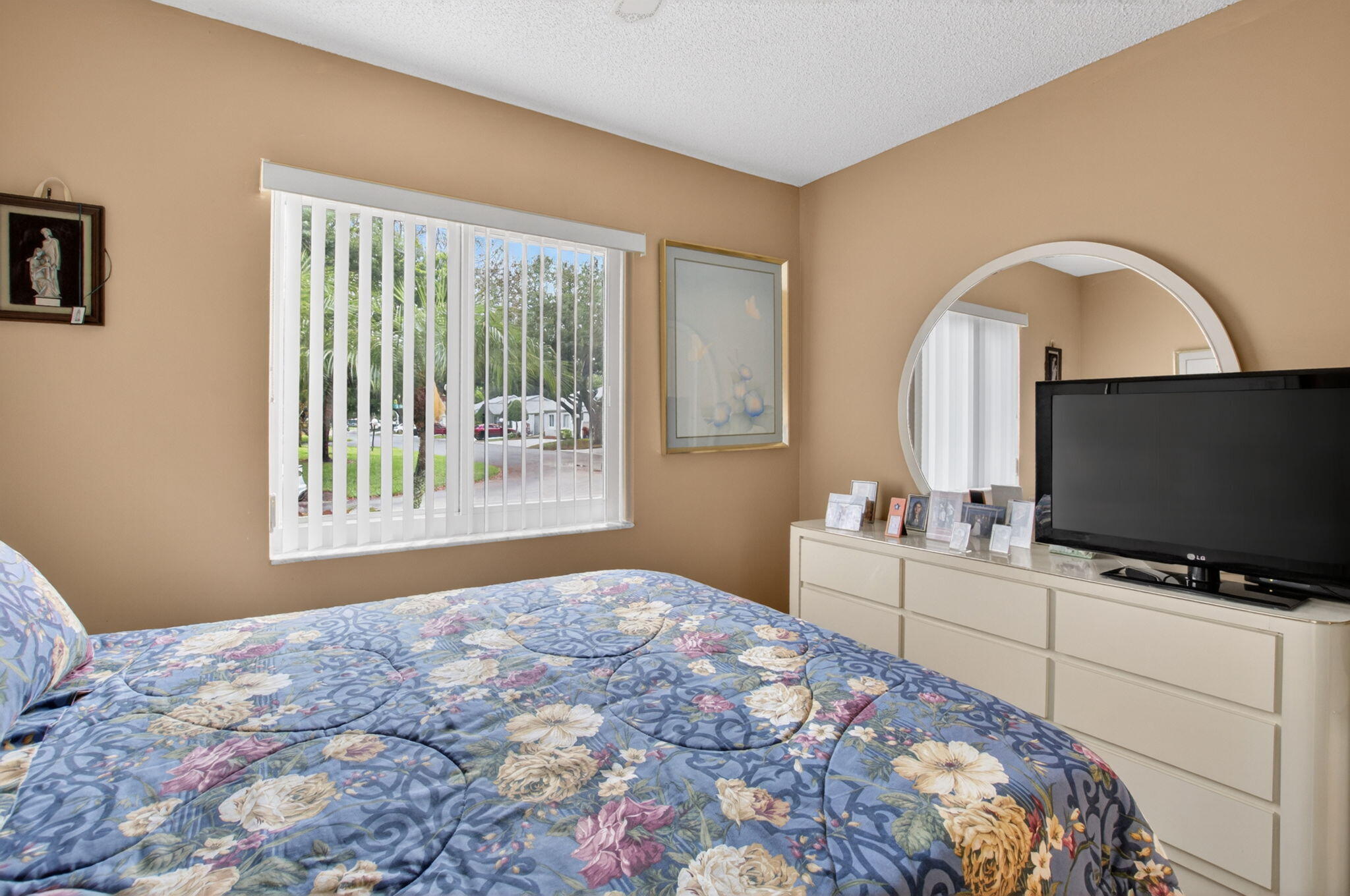 8697 Sunbird Place Property Photo 23