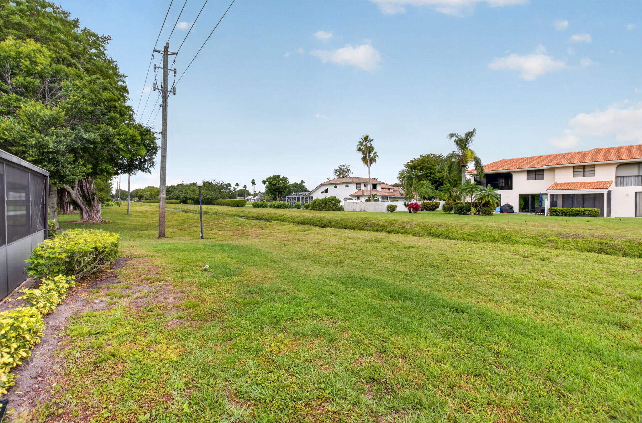 8697 Sunbird Place Property Photo 45
