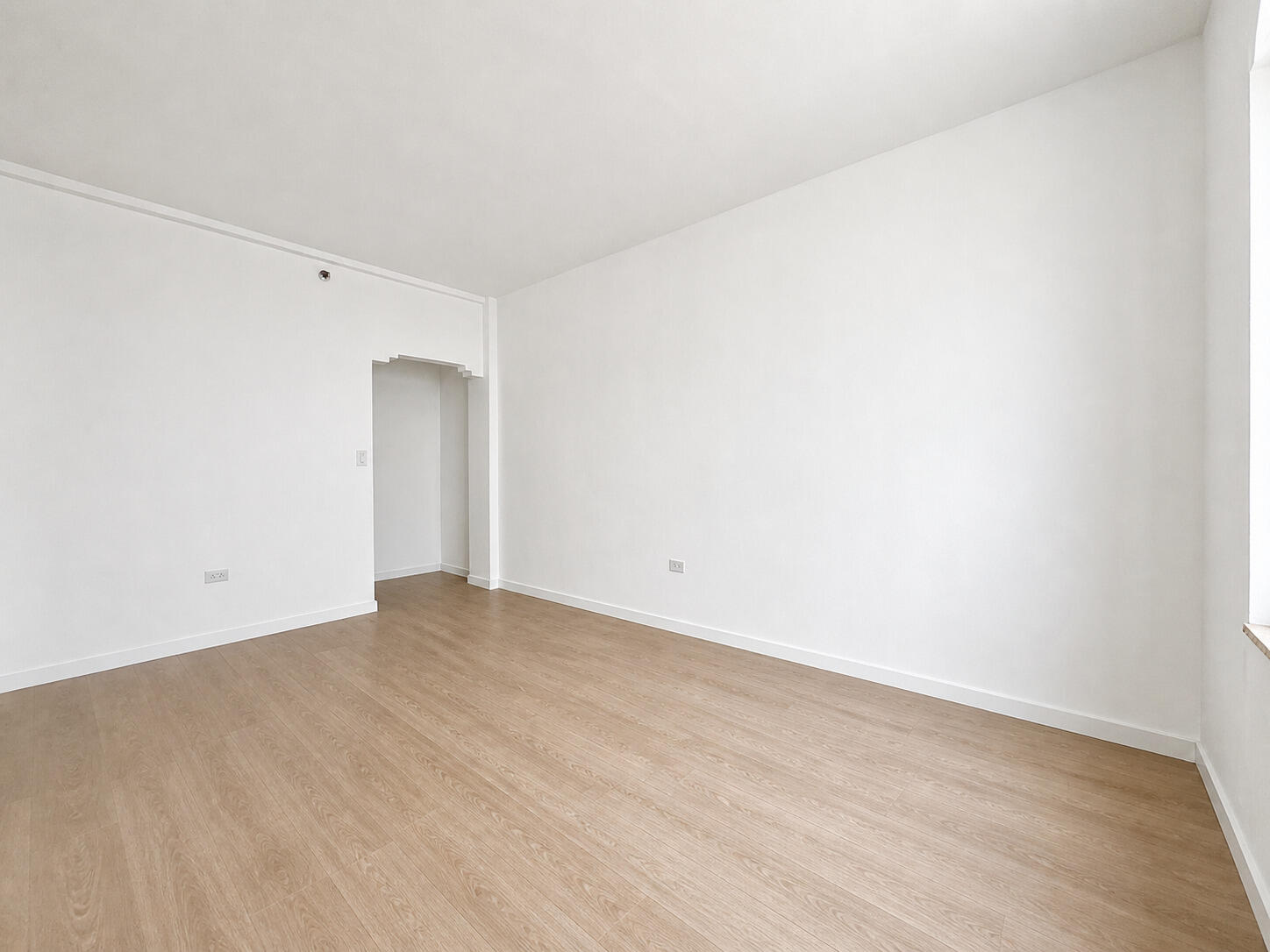 901 Collins Avenue 209 Property Photo 12