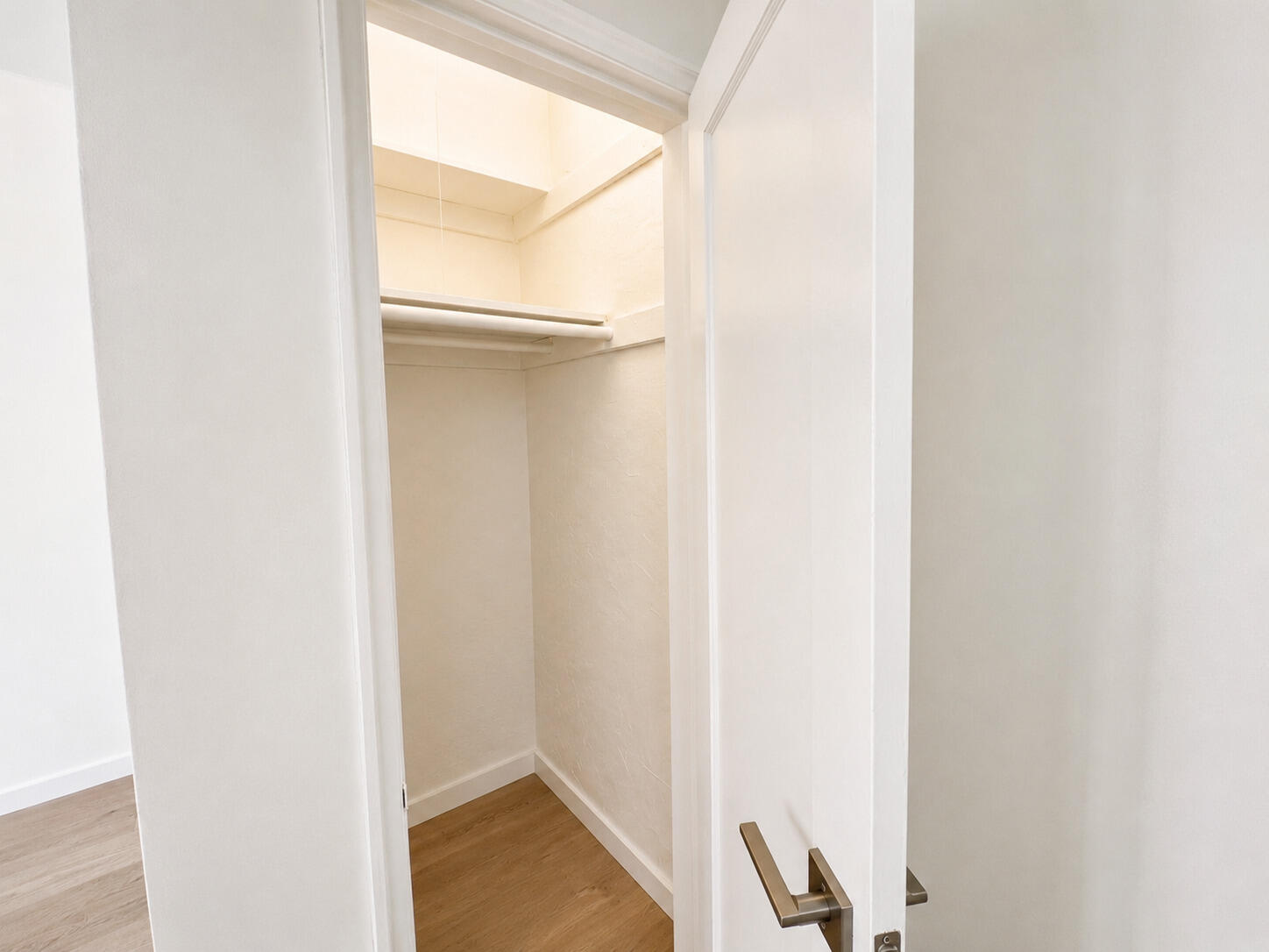 901 Collins Avenue 209 Property Photo 14