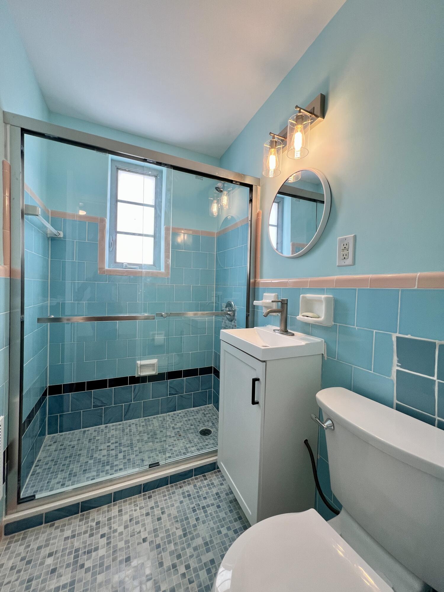 901 Collins Avenue 209 Property Photo 15