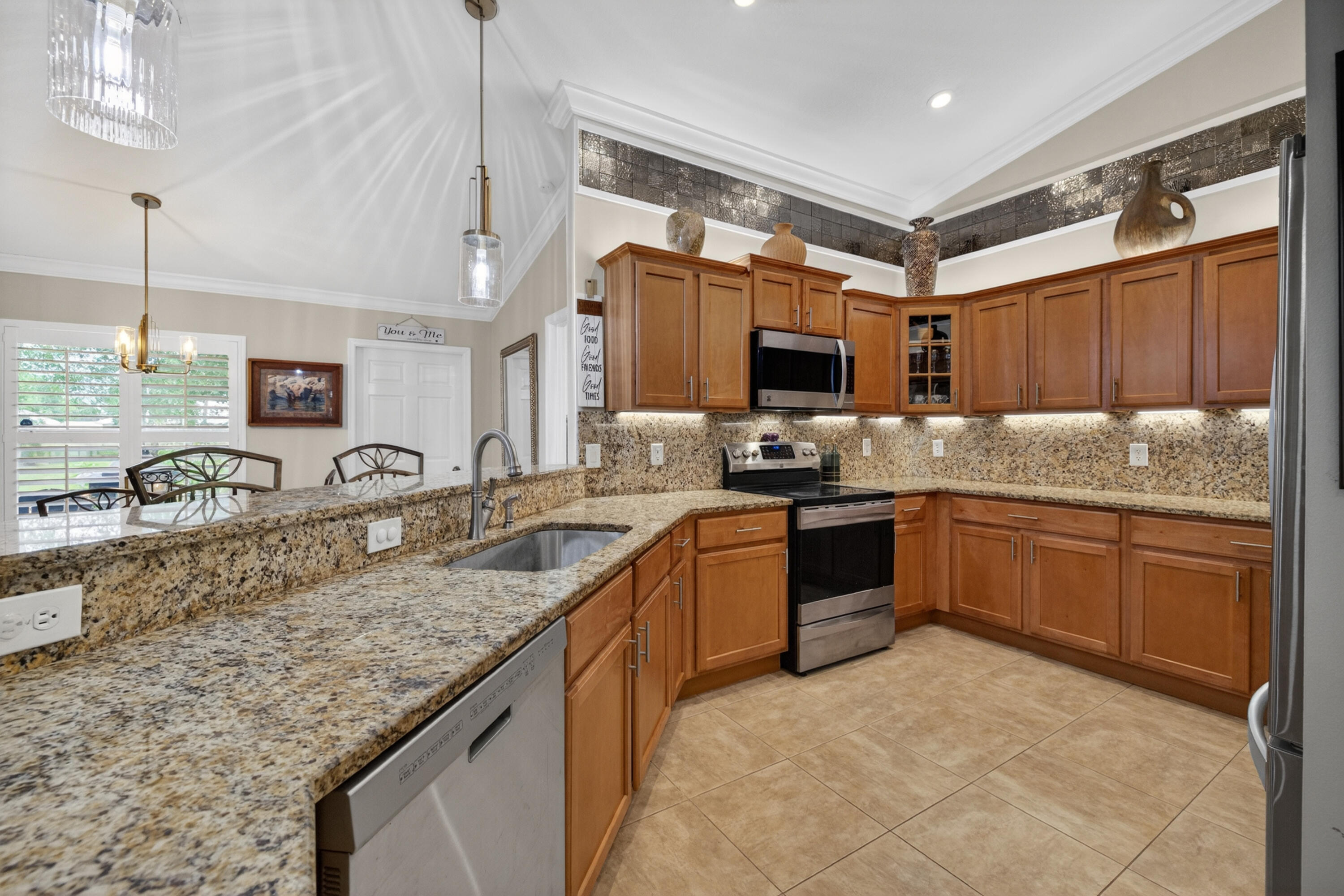 5606 Silver Oak Drive Property Photo 8