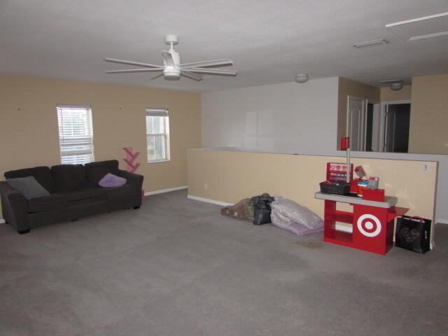 5800 Nw Allyse Drive Property Photo 9