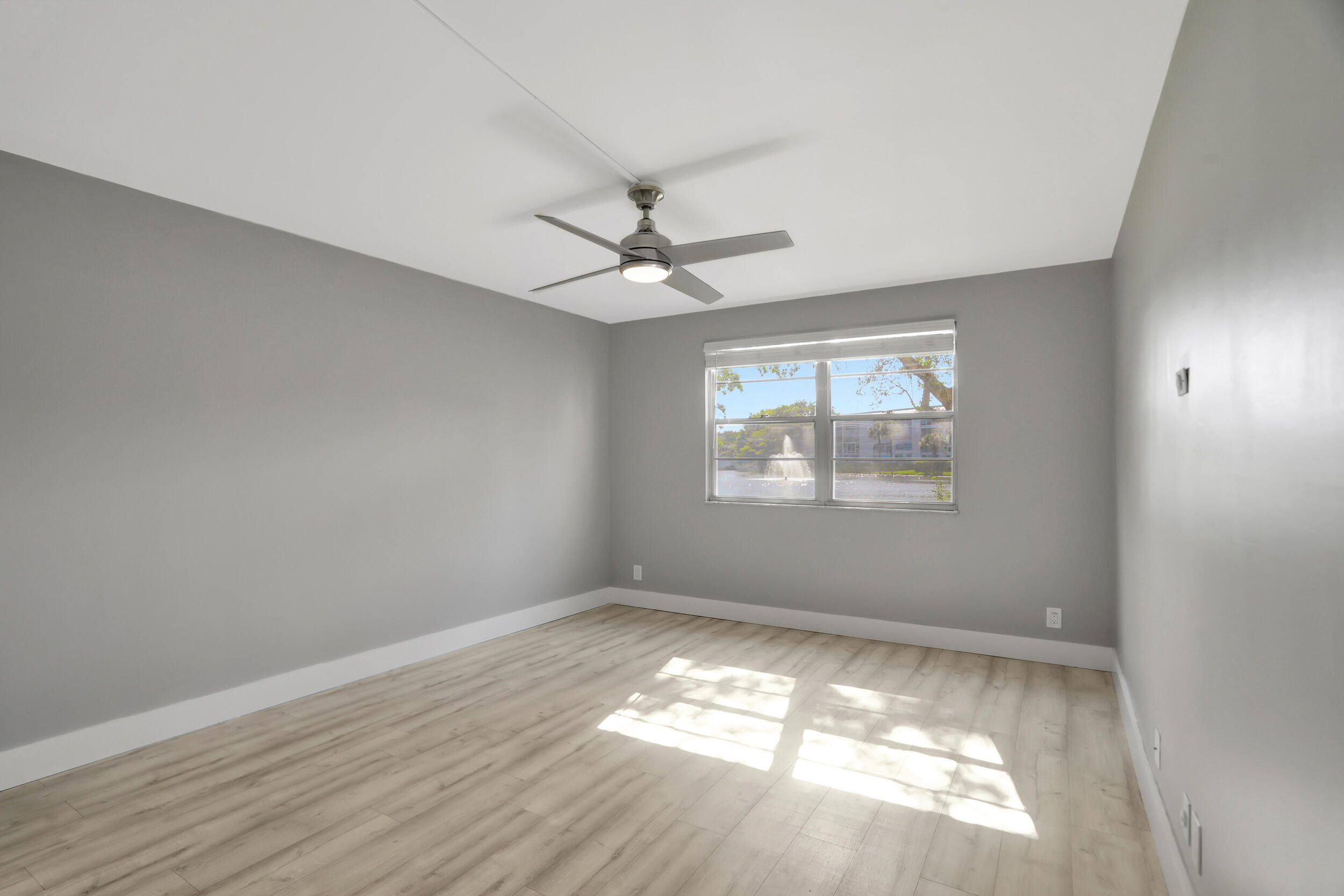 1704 Andros Isle E-1 Property Photo 9