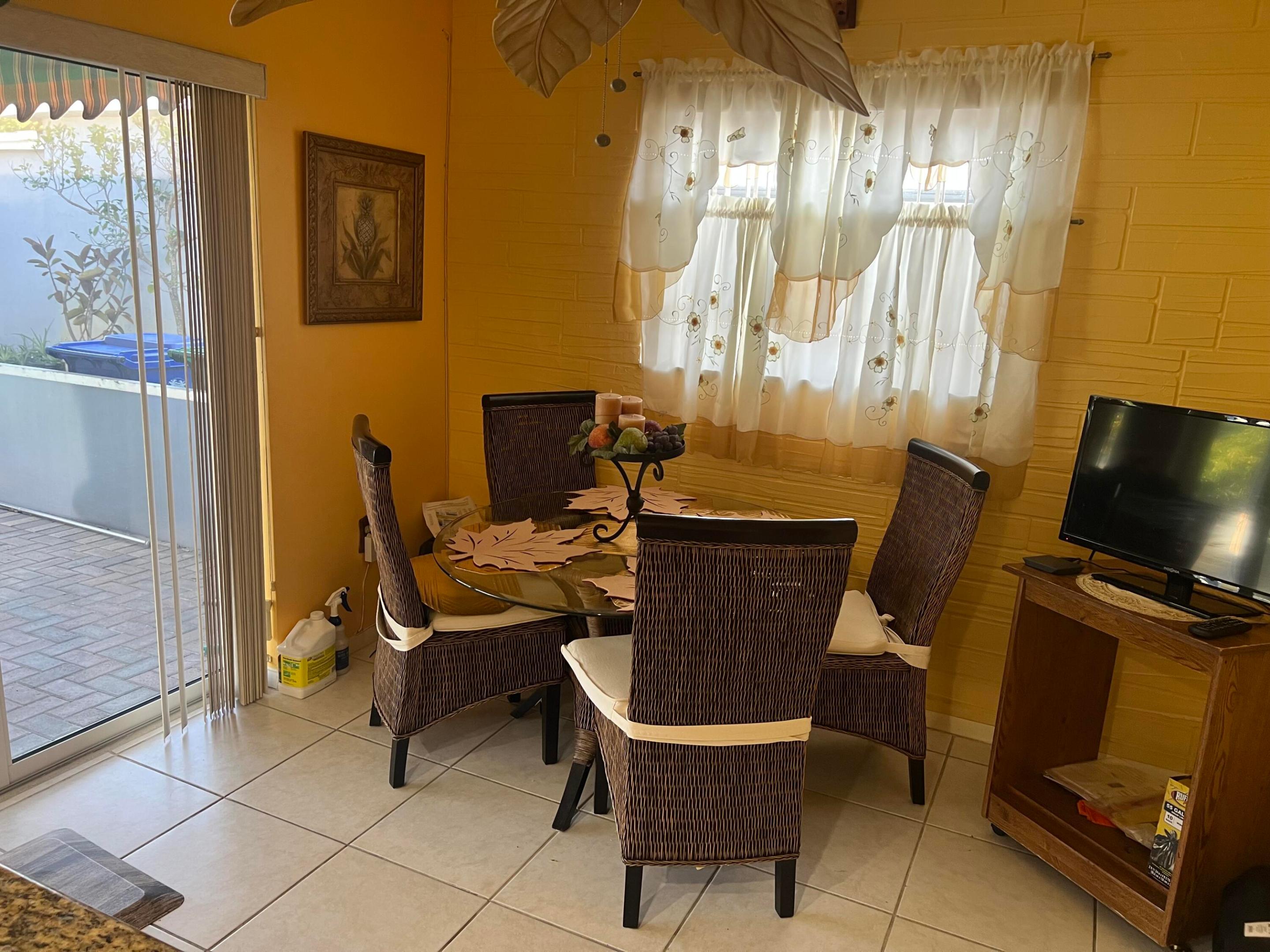 B26025286 Property Photo 6