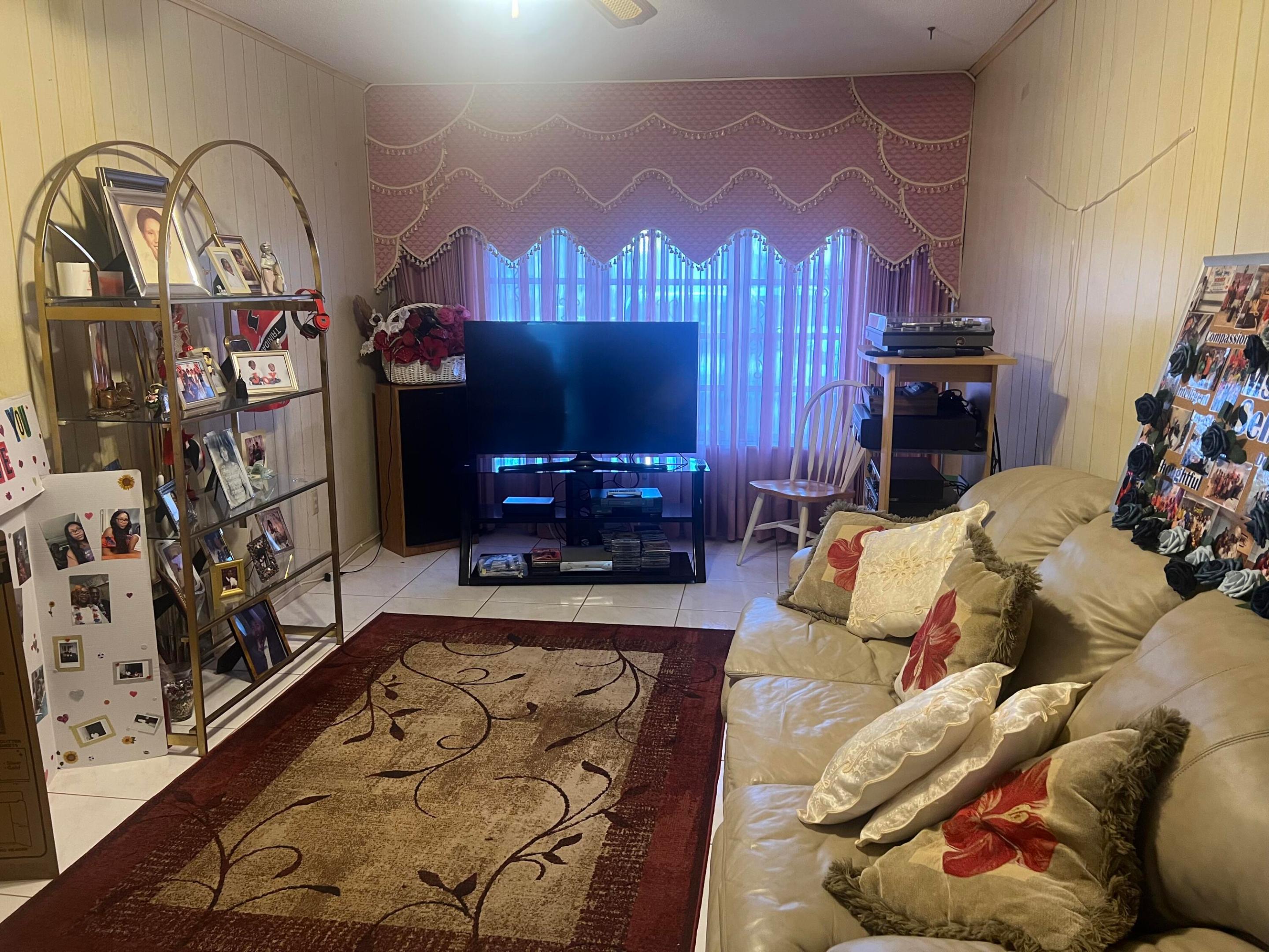 B26025286 Property Photo 7
