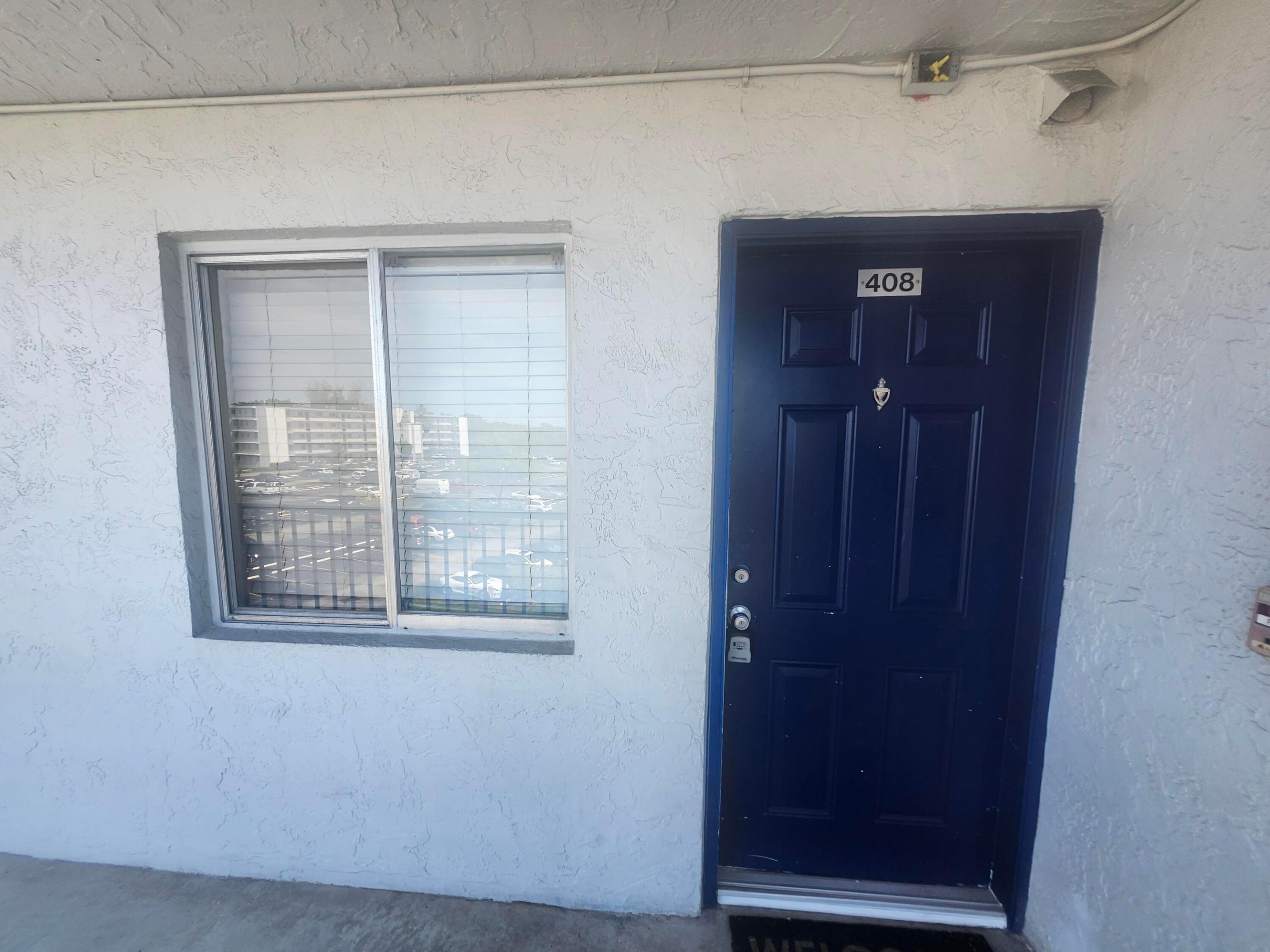 8600 N Sherman Circle N 408 Property Photo 2