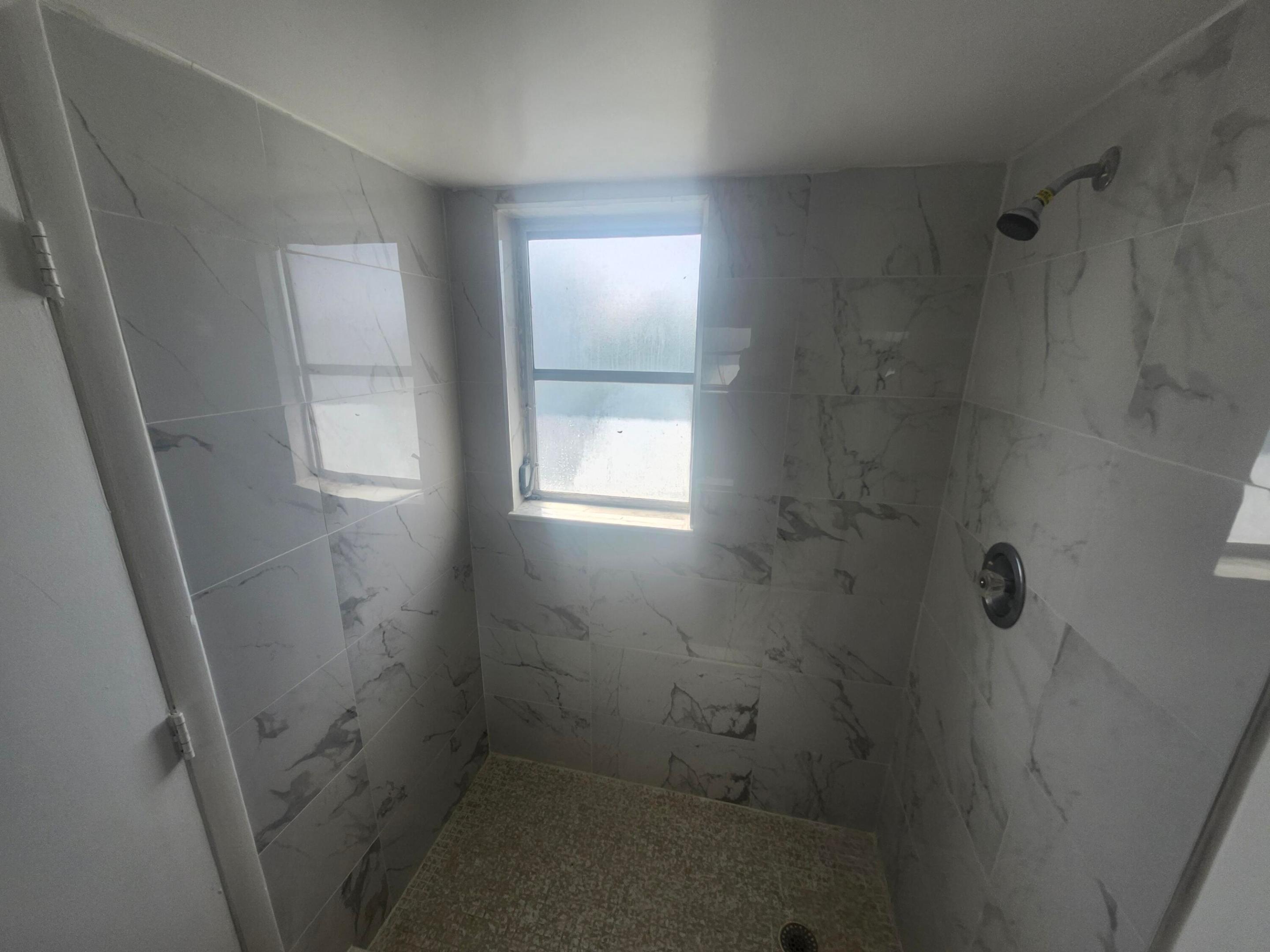 8600 N Sherman Circle N 408 Property Photo 14