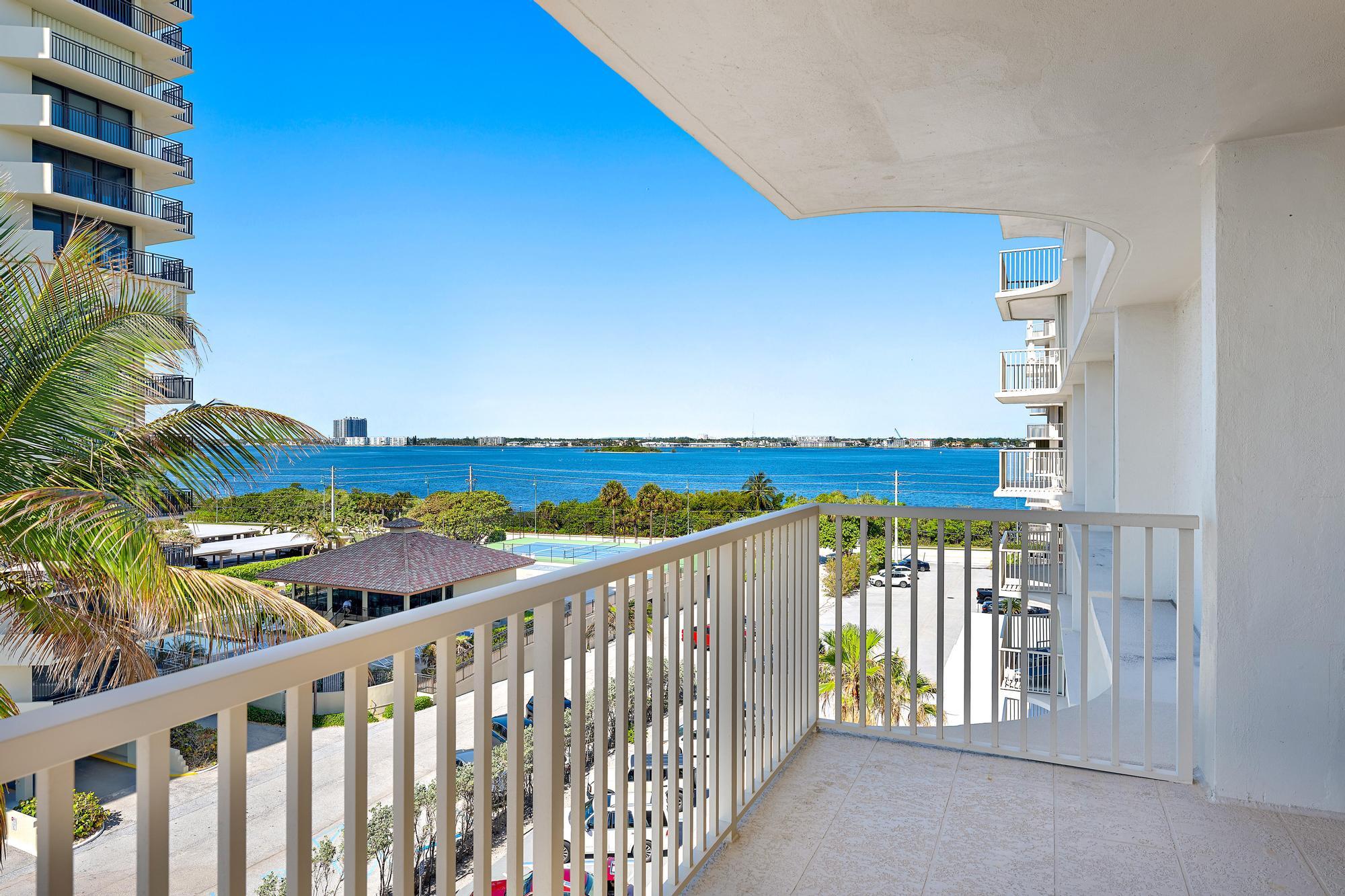 5480 N Ocean Drive A5b Property Photo 9