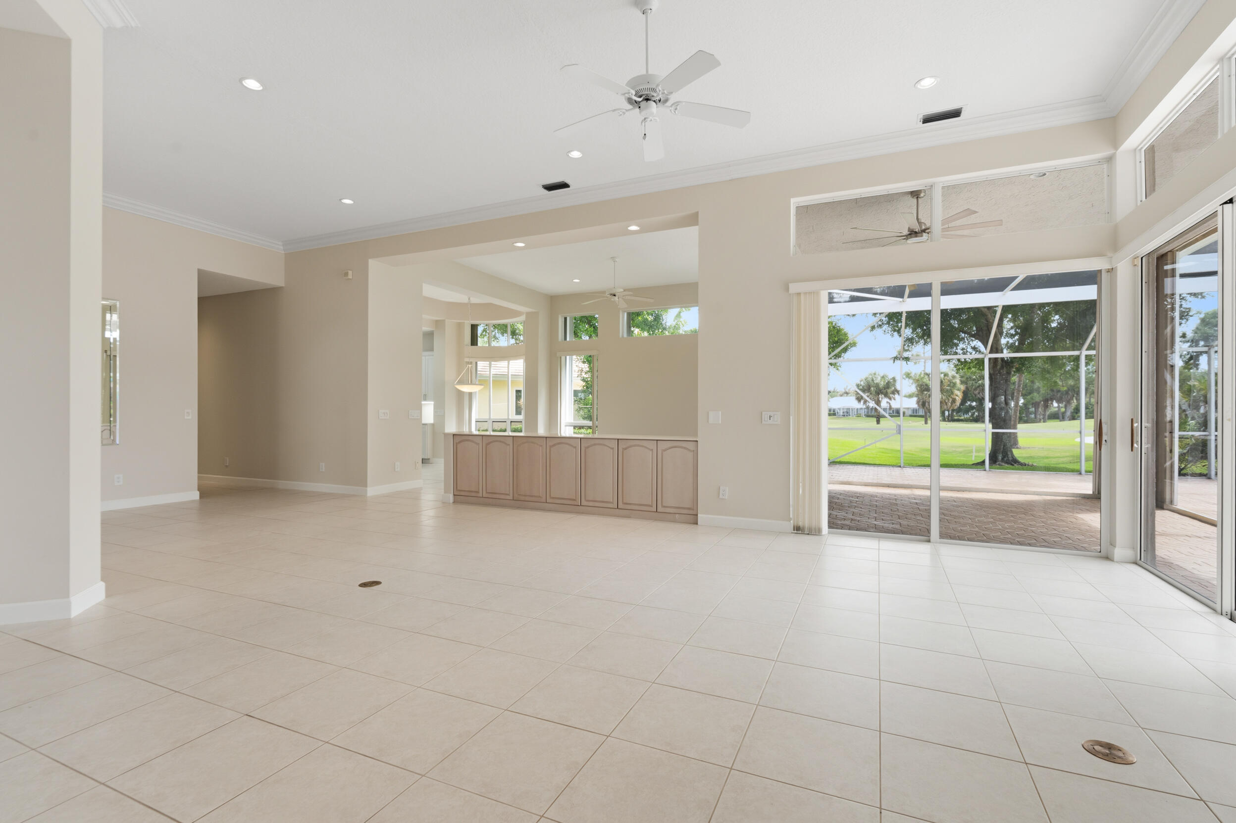 2534 Sw Manor Hill Drive Property Photo 16