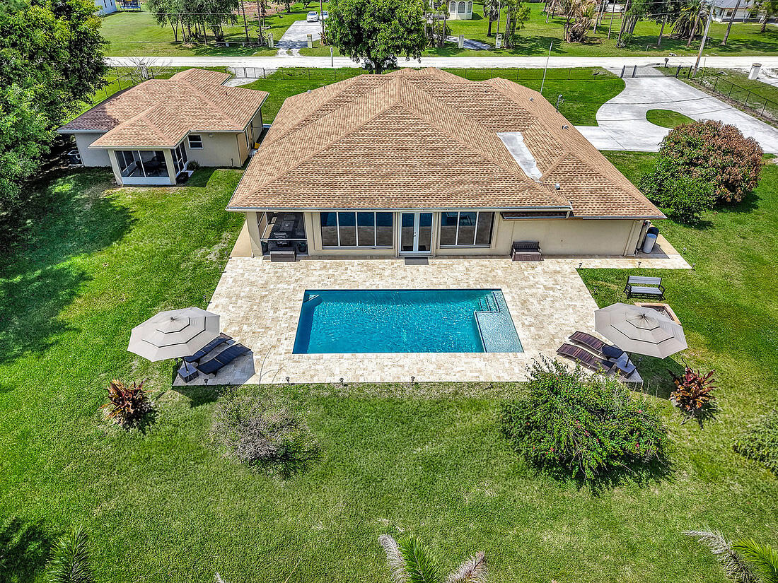 13166 71st Place N Property Photo 1