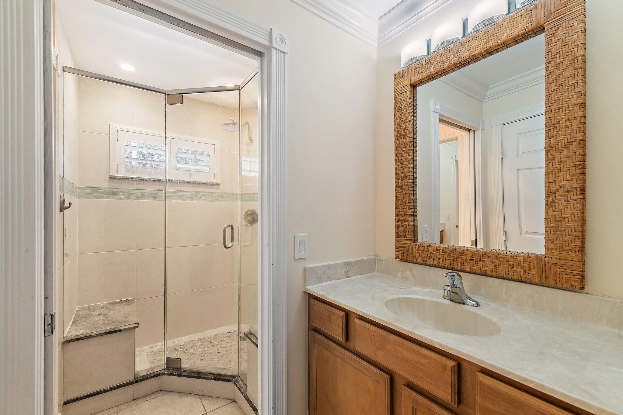 1138 Sw Lighthouse Drive Property Photo 43