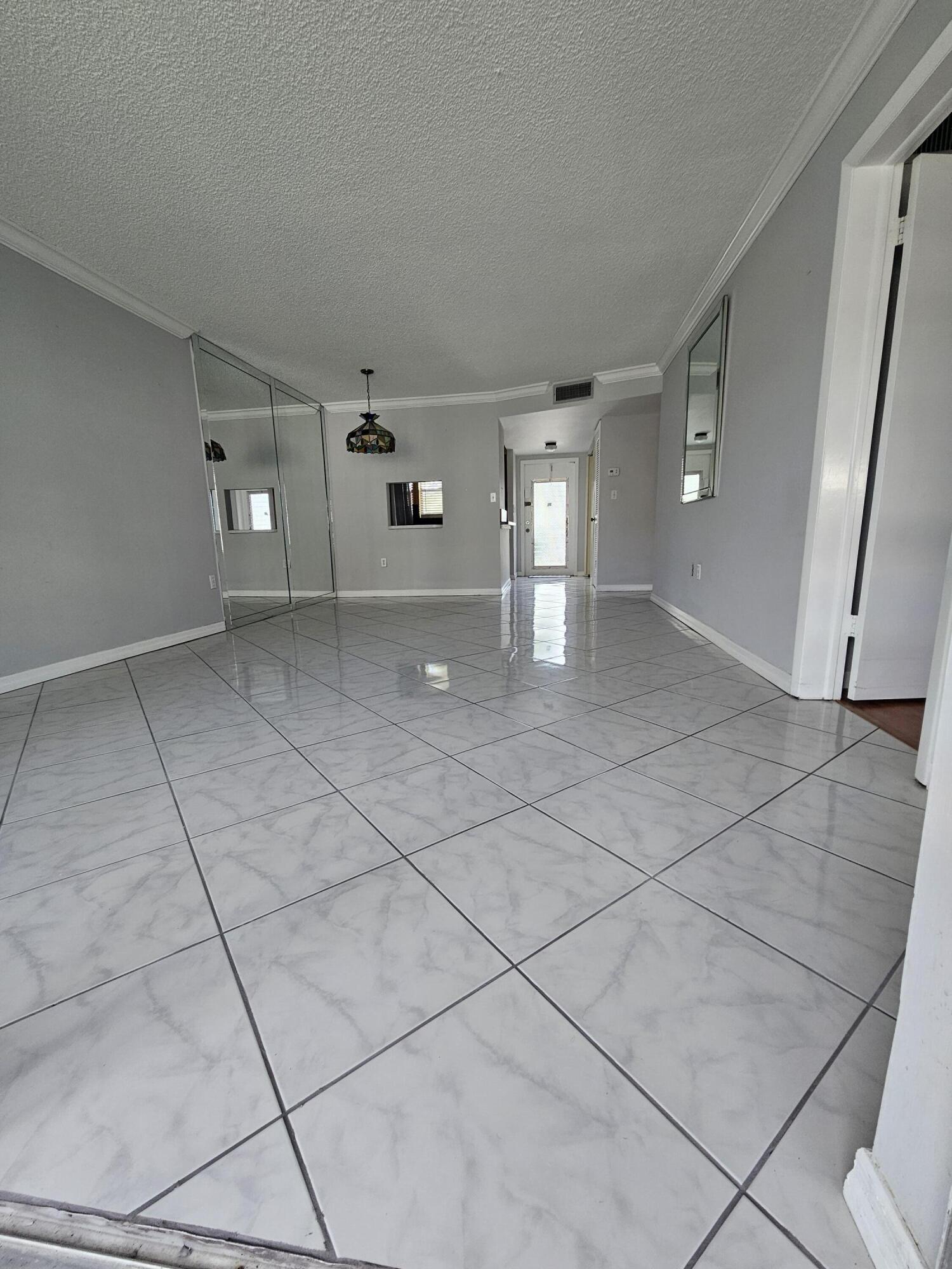 B26025511 Property Photo 4