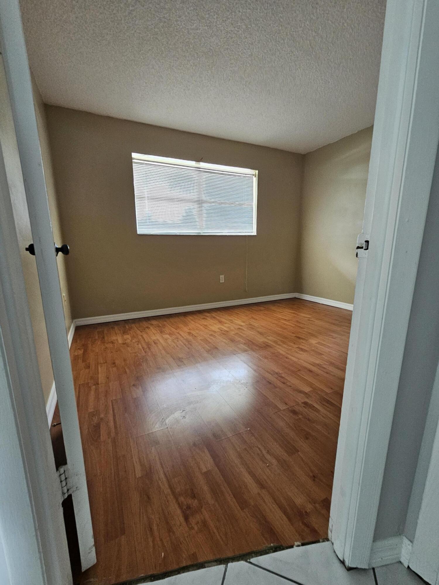 B26025511 Property Photo 8