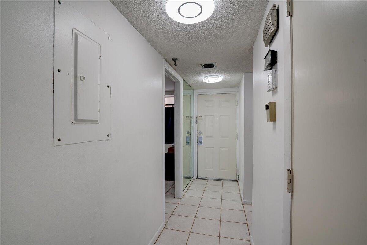 7030 Half Moon Circle 515 Property Photo 6