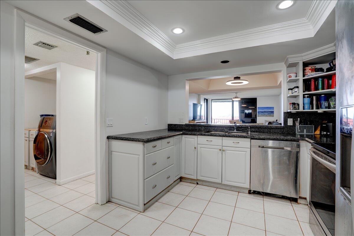 7030 Half Moon Circle 515 Property Photo 7
