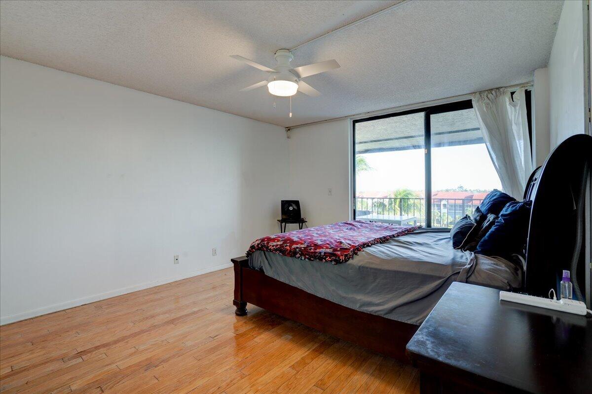 7030 Half Moon Circle 515 Property Photo 28