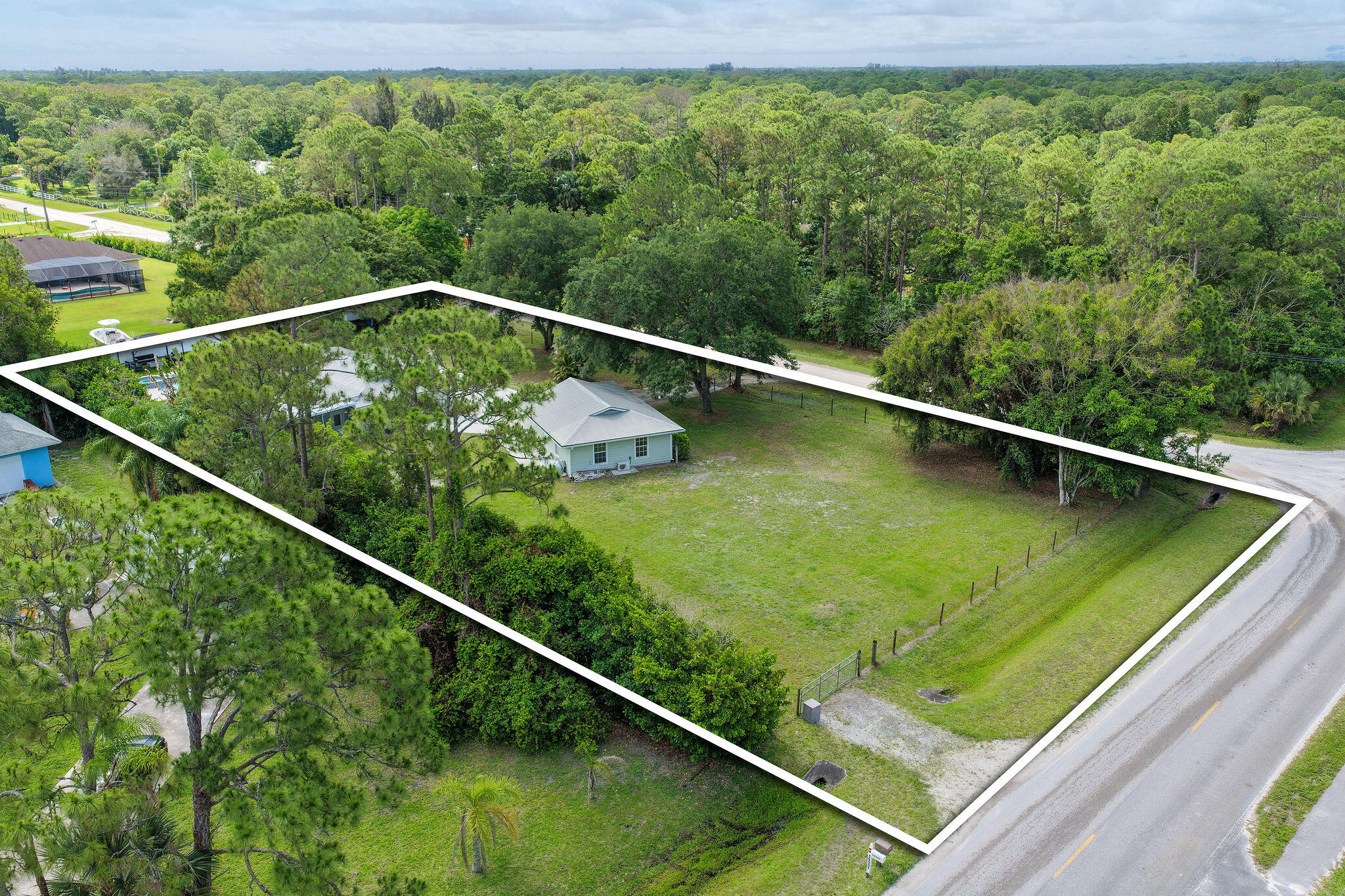 16582 Mellen Lane Property Photo 33
