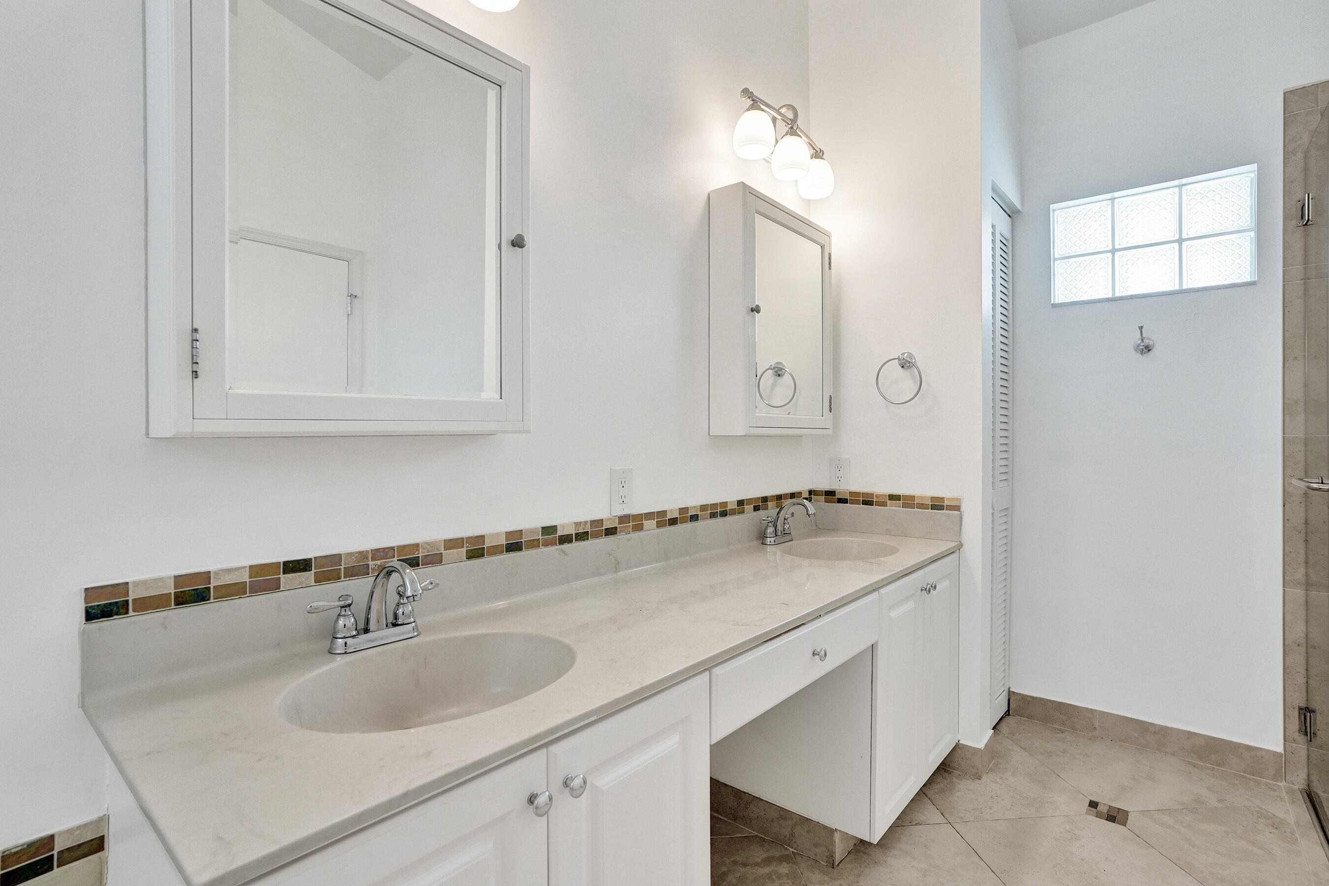 10304 Nw 50th Court Property Photo 19